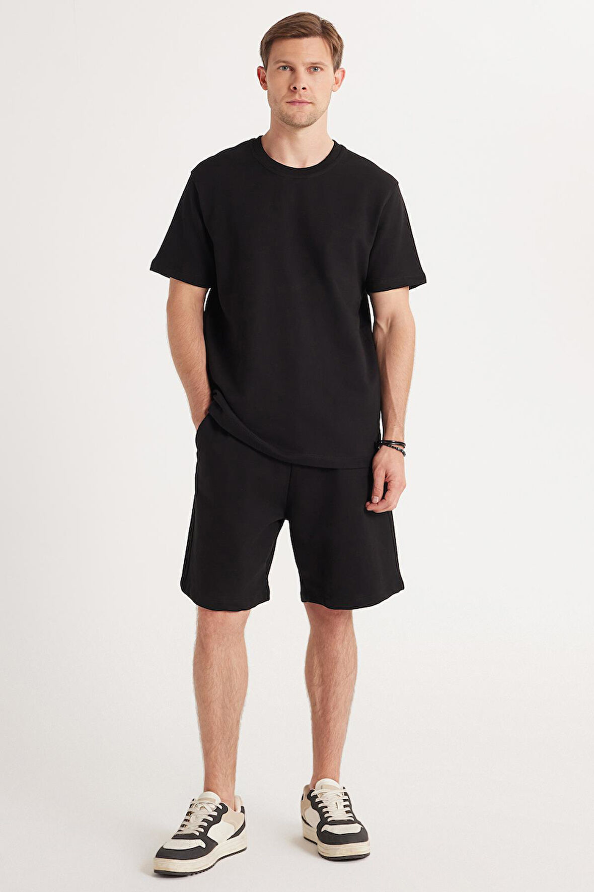Relax Fit Rahat Kesim %100 Pamuk Özel Tasarım Erkek Siyah Şortlu Eşofman Takım