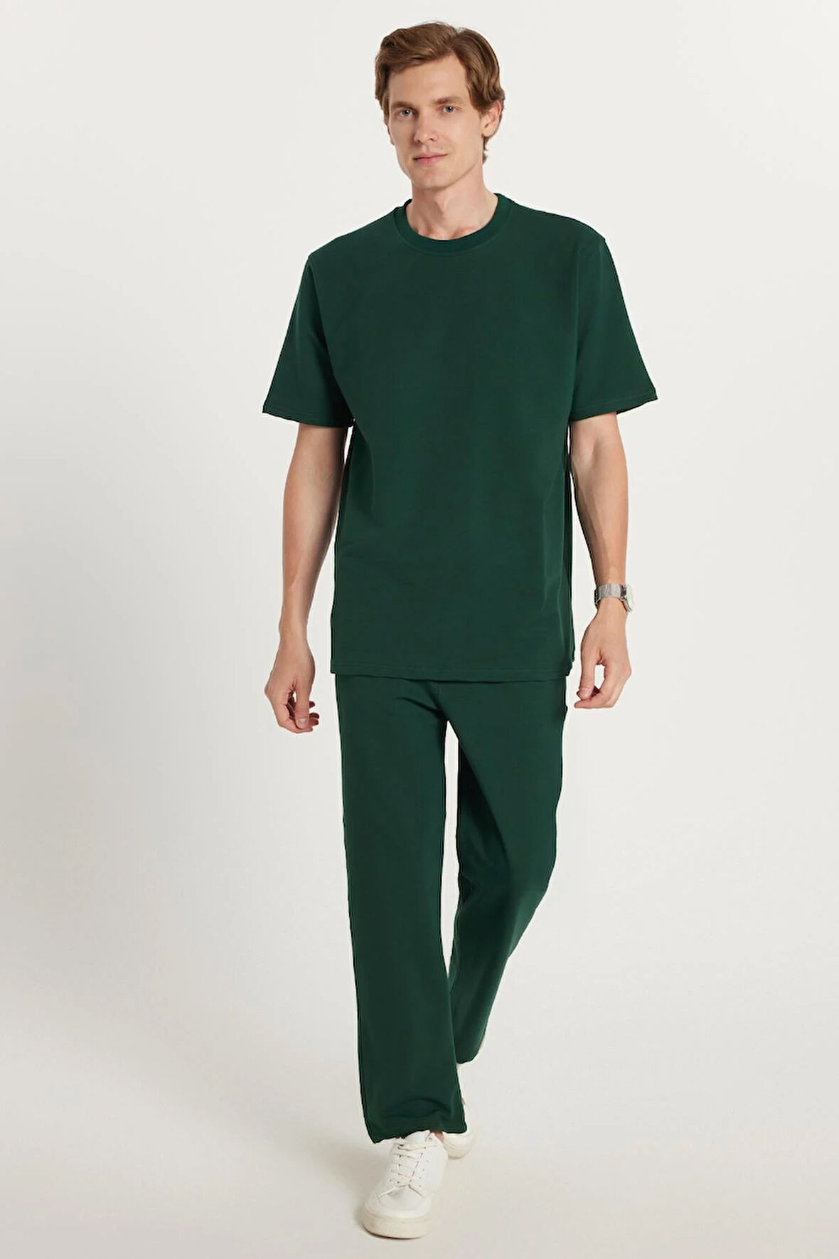 Erkek Standart Fit Normal Kesim Pamuklu Bisiklet Yaka Beli Bağcıklı Haki Eşofman Takımı