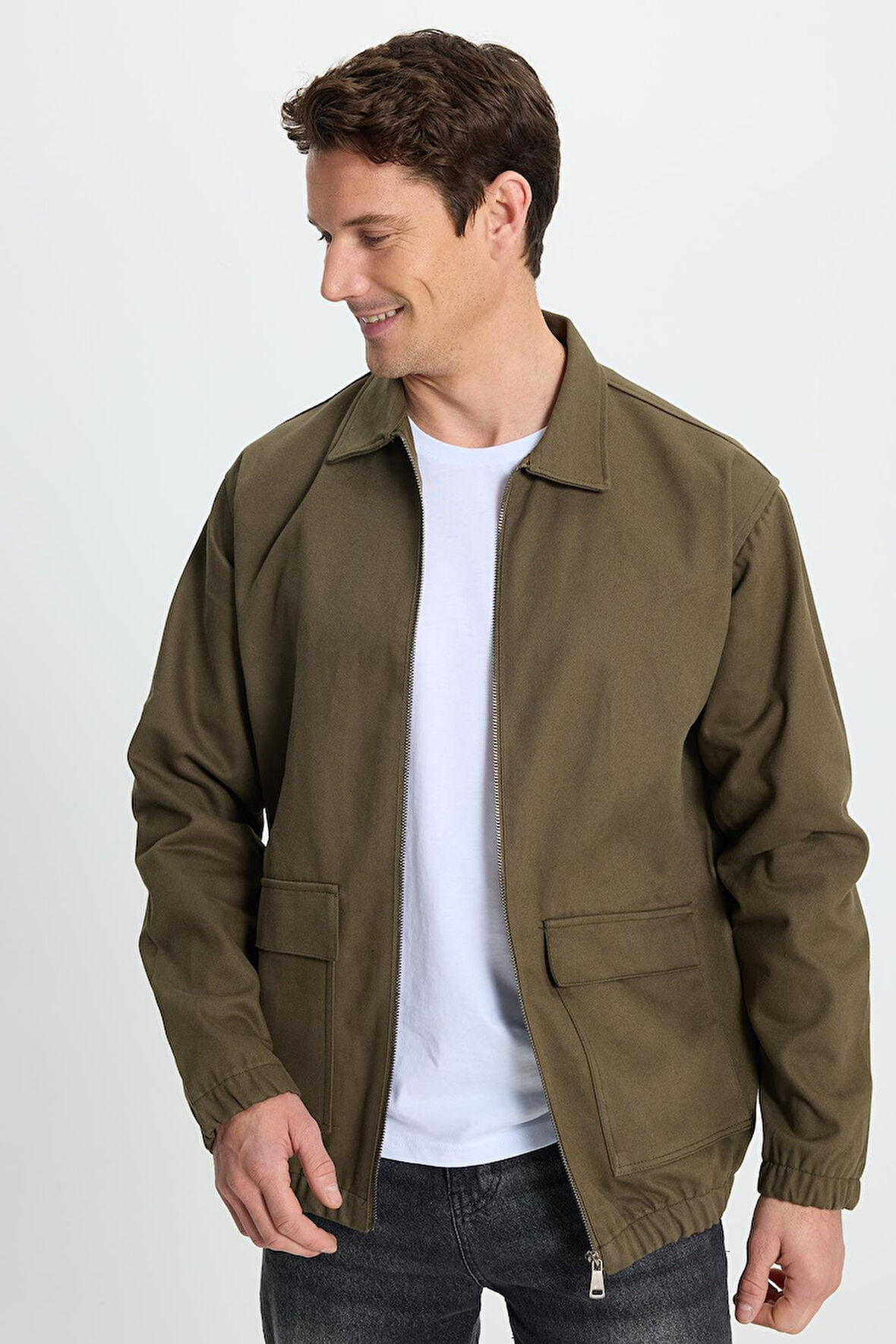 Erkek Relax Fit Rahat Kesim Çift Cep Kapaklı Fermuarlı Beli Lastikli Düz Haki Ceket Mont Gömlek