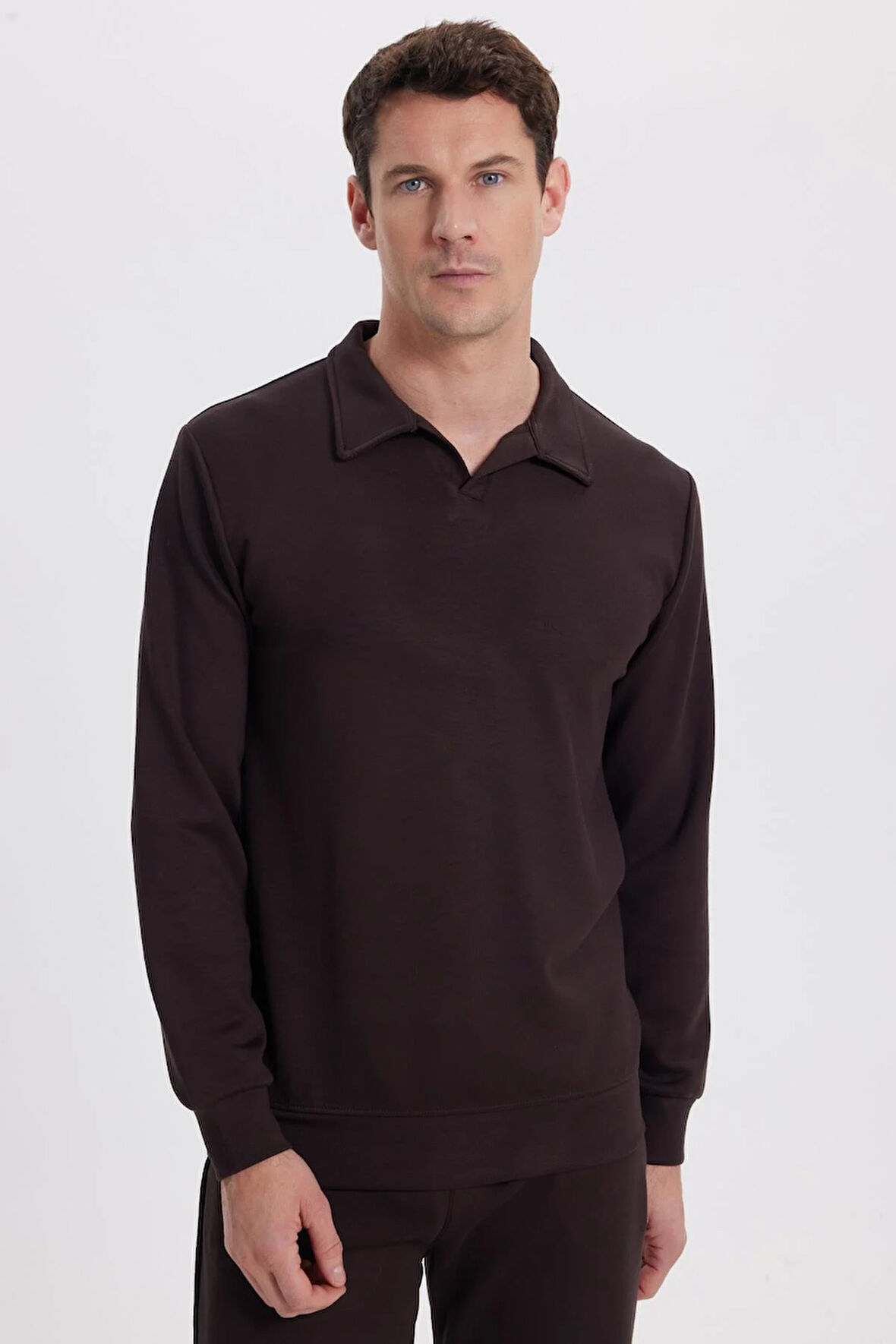 Erkek Relax Fit Rahat Kesim Polo V Yaka Kahverengi Sweatshirt