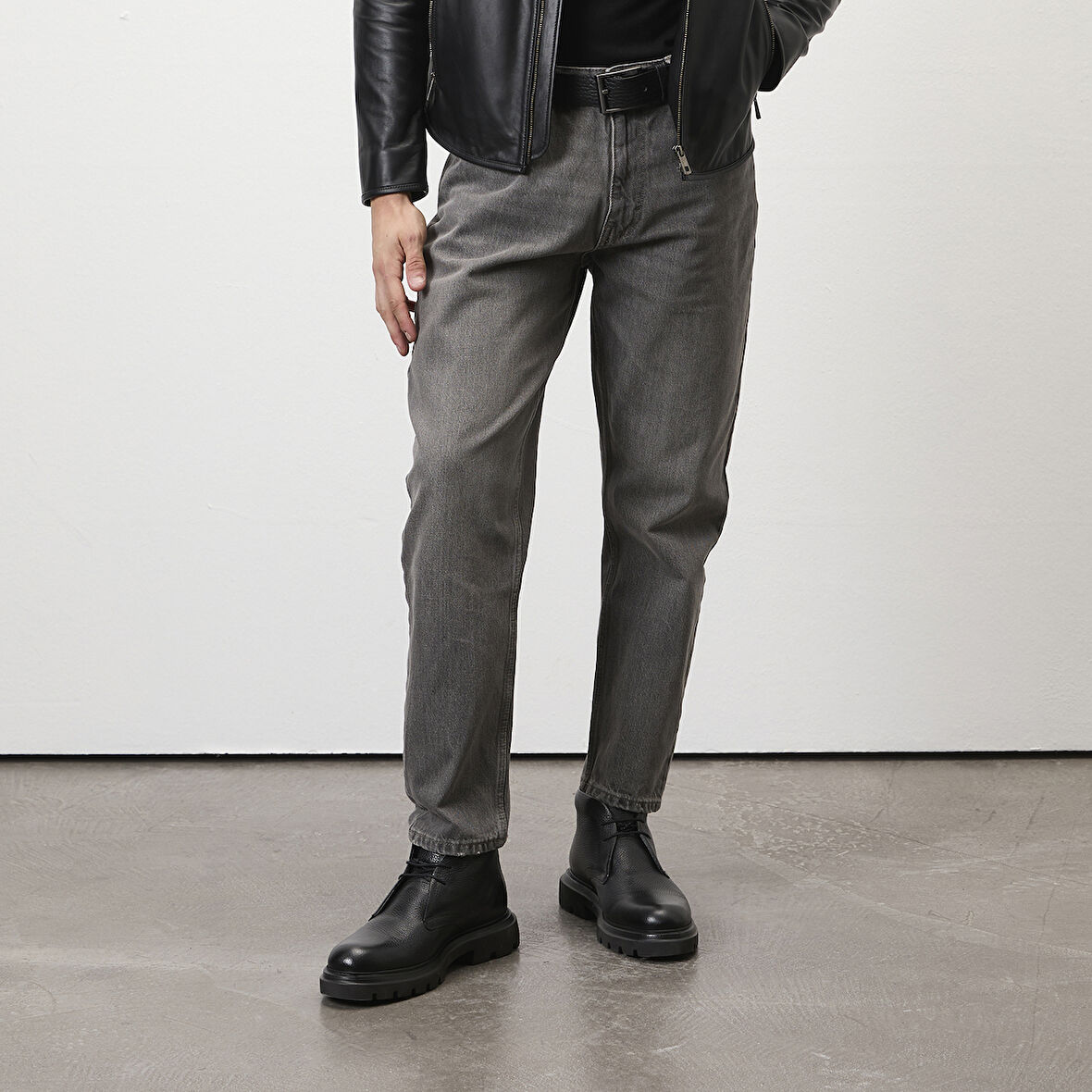 Brennia Siyah Erkek Deri Bağcıklı Bot