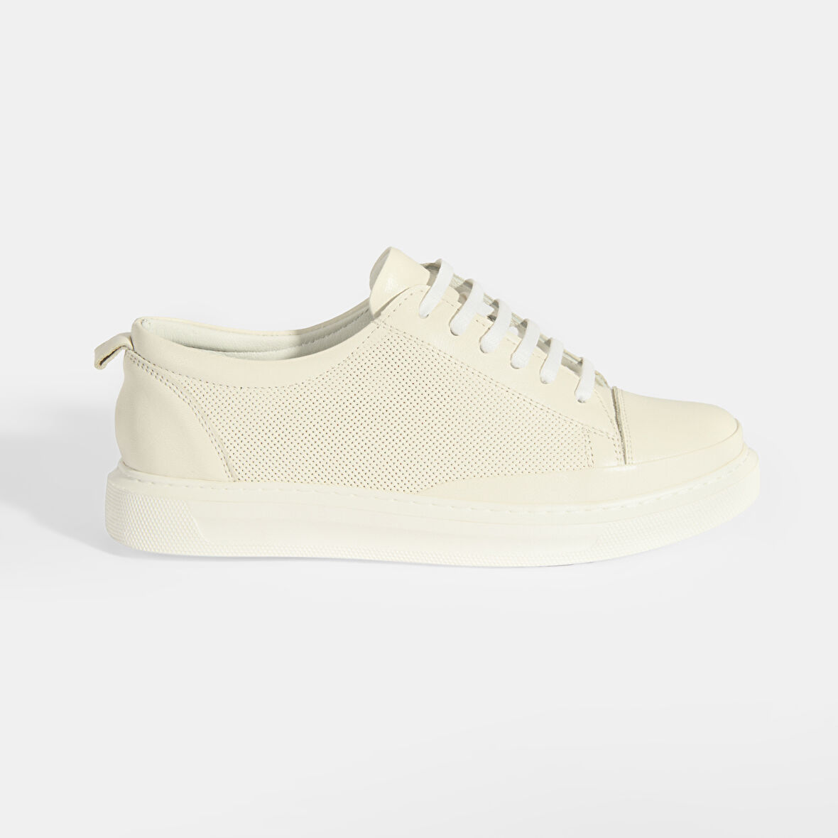 Kayzen Beyaz Kadın Deri Bağcıklı Spor Ayakkabı