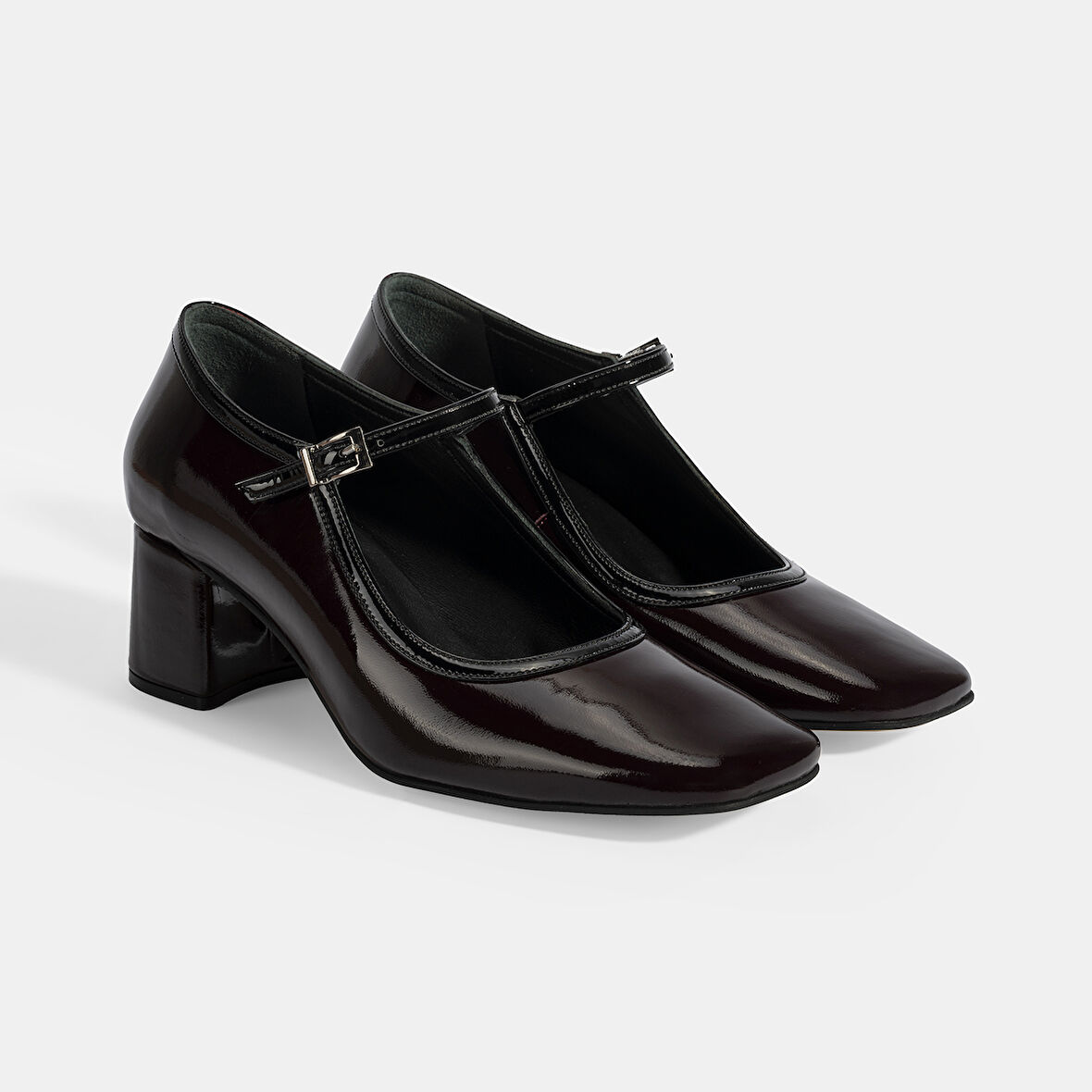 Kadın Bordo Ayarlanabilir Tokalı Kalın Topuklu Klasik Ayakkabı