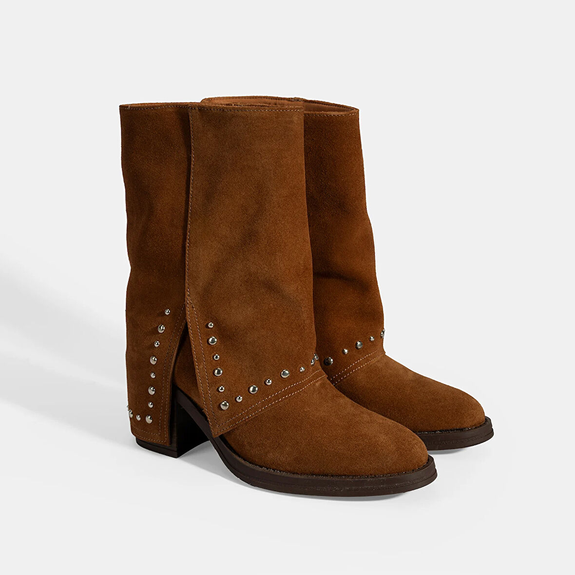 Kadın Taba Zımba Detaylı Kalın Topuklu Süet Bot