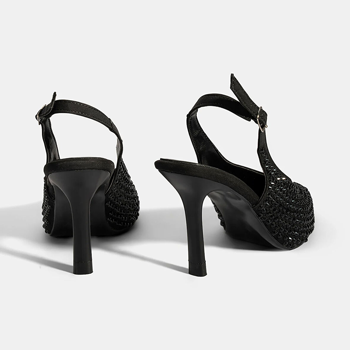 Kadın Siyah Ayarlanabilir Metal Tokalı Taşlı Abiye Ayakkabı