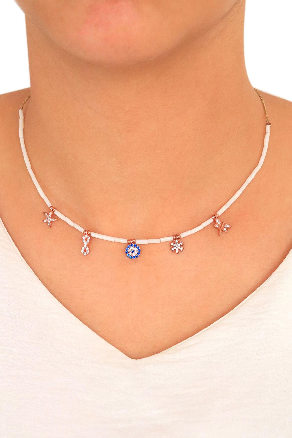 Doğal Taşlı Kelebek Model Gümüş Kadın Kolye