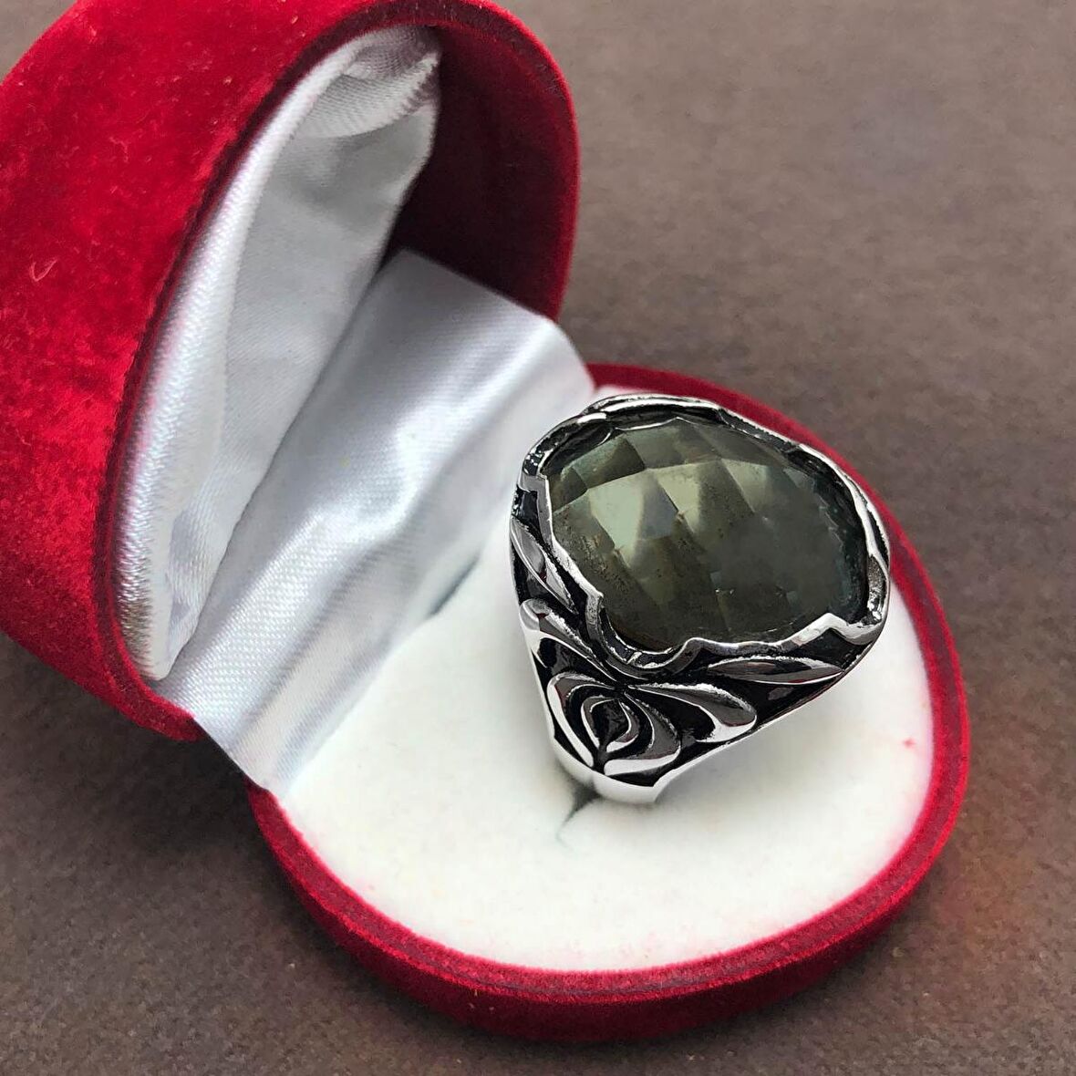 Zultanit Taşlı Oval Model 925 Ayar Erkek Gümüş Yüzük