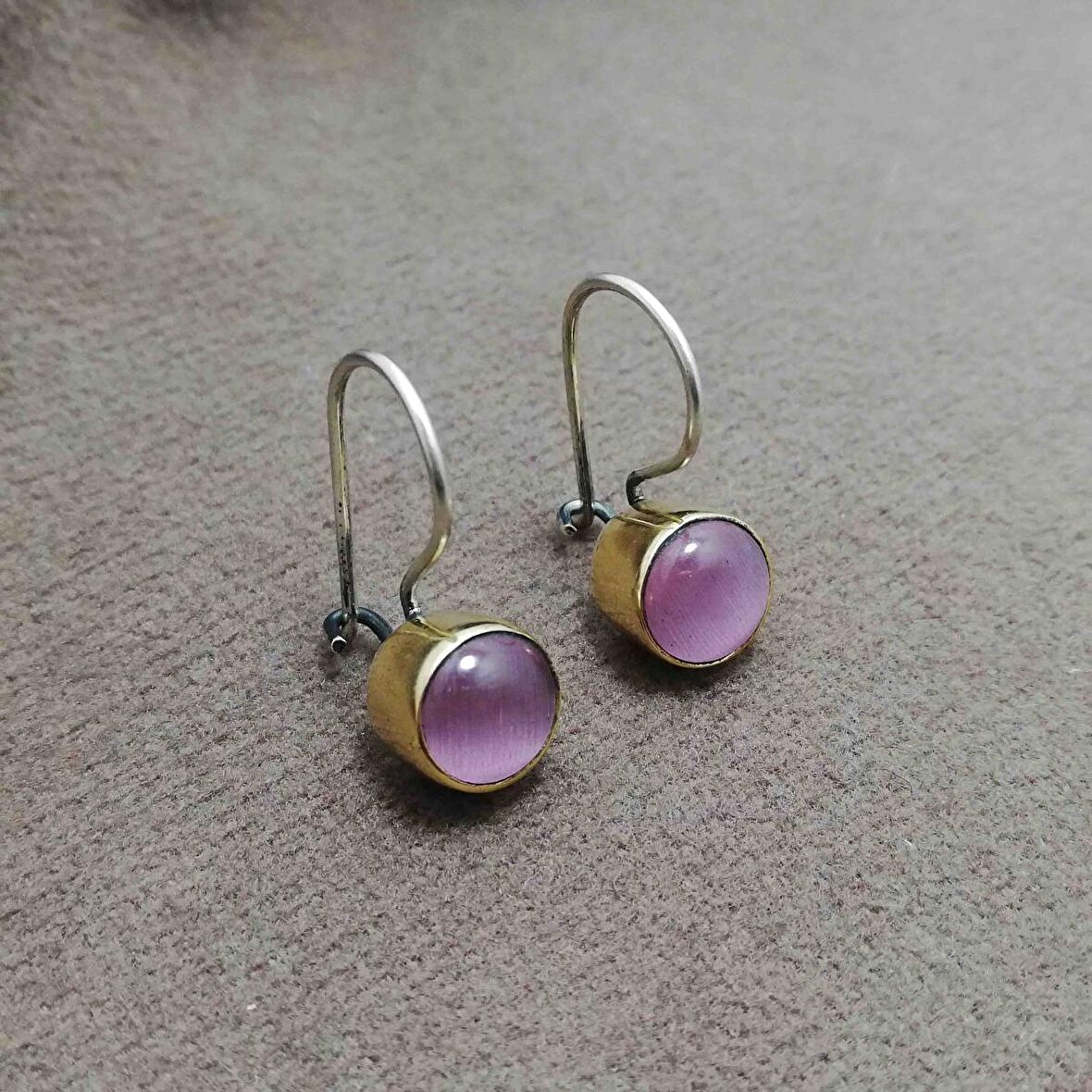 Kedi Gözü Otantik taşlı Gümüş Kadın Küpe