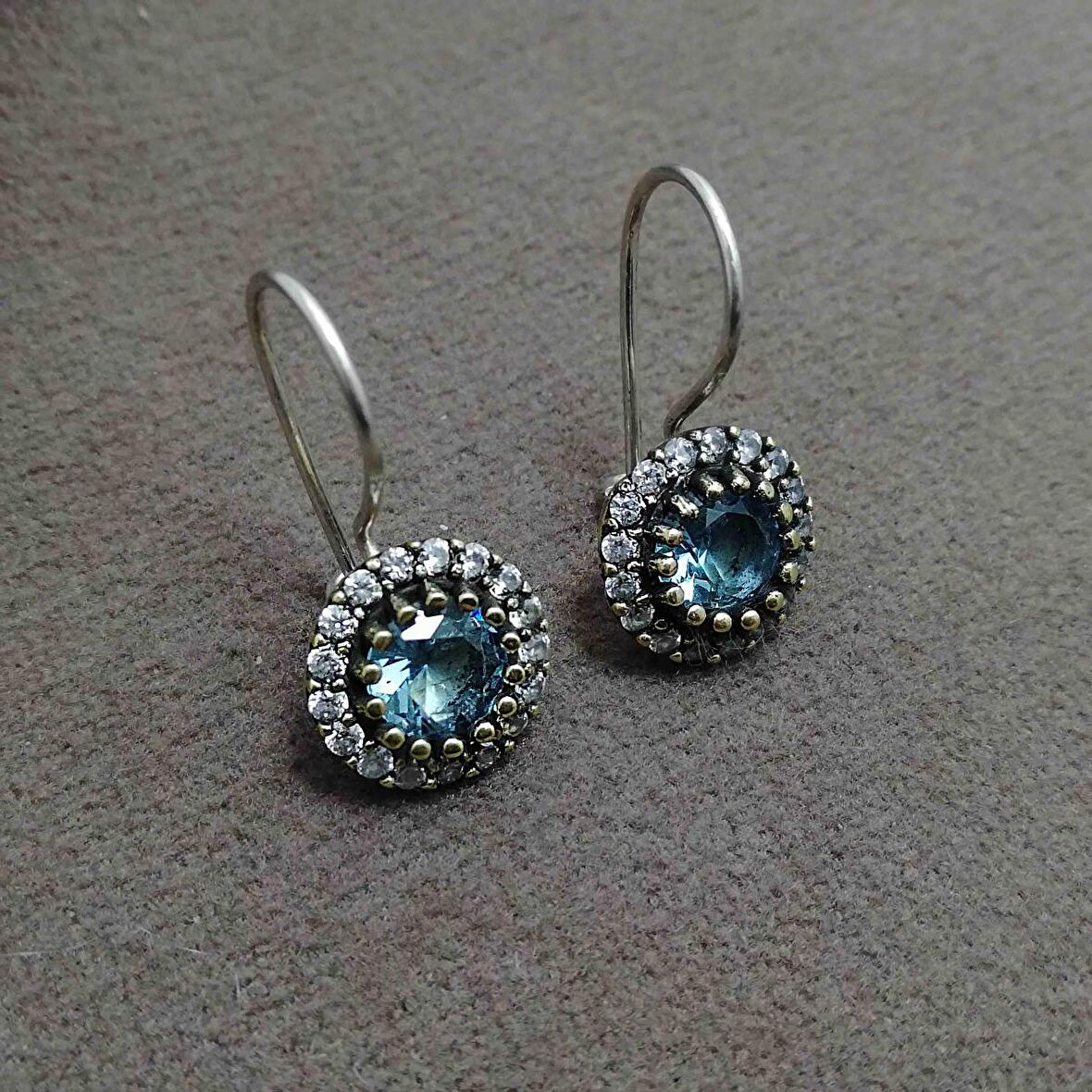 Akua Marin ve Beyaz Zirkon Taşlı Otantik Gümüş Kadın Küpe