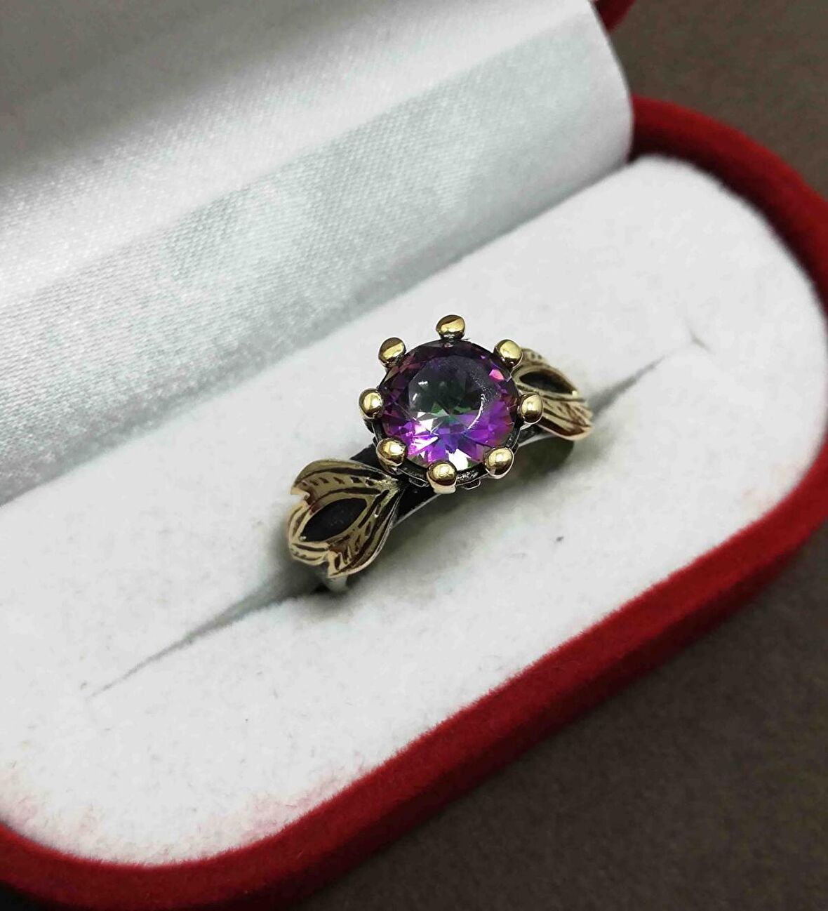 Mistik Topaz ve Beyaz Zirkon Taşlı 925 Ayar Otantik Gümüş Kadın Yüzük