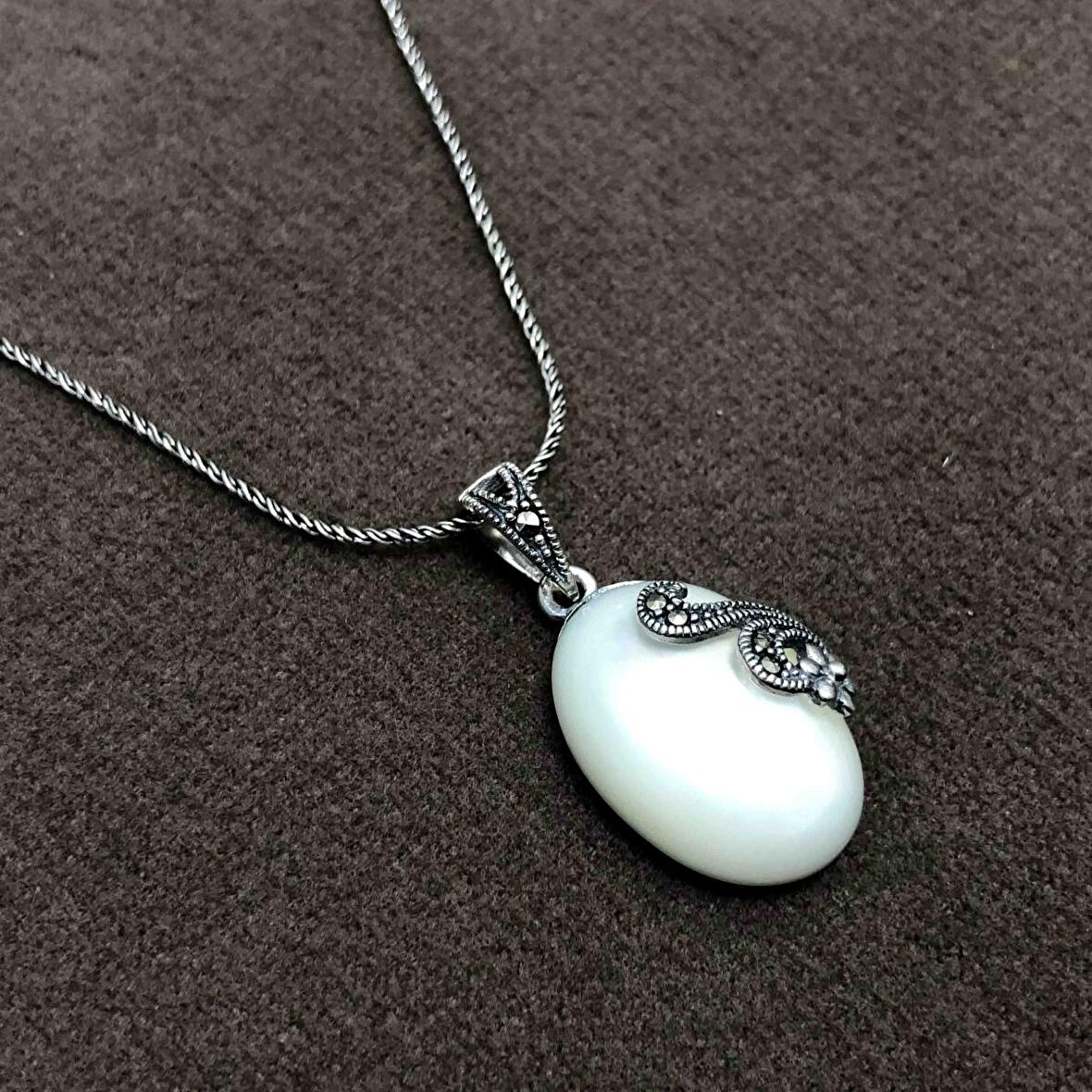 Sedef ve Markazit Taşlı 925 Ayar Gümüş Kadın Kolye