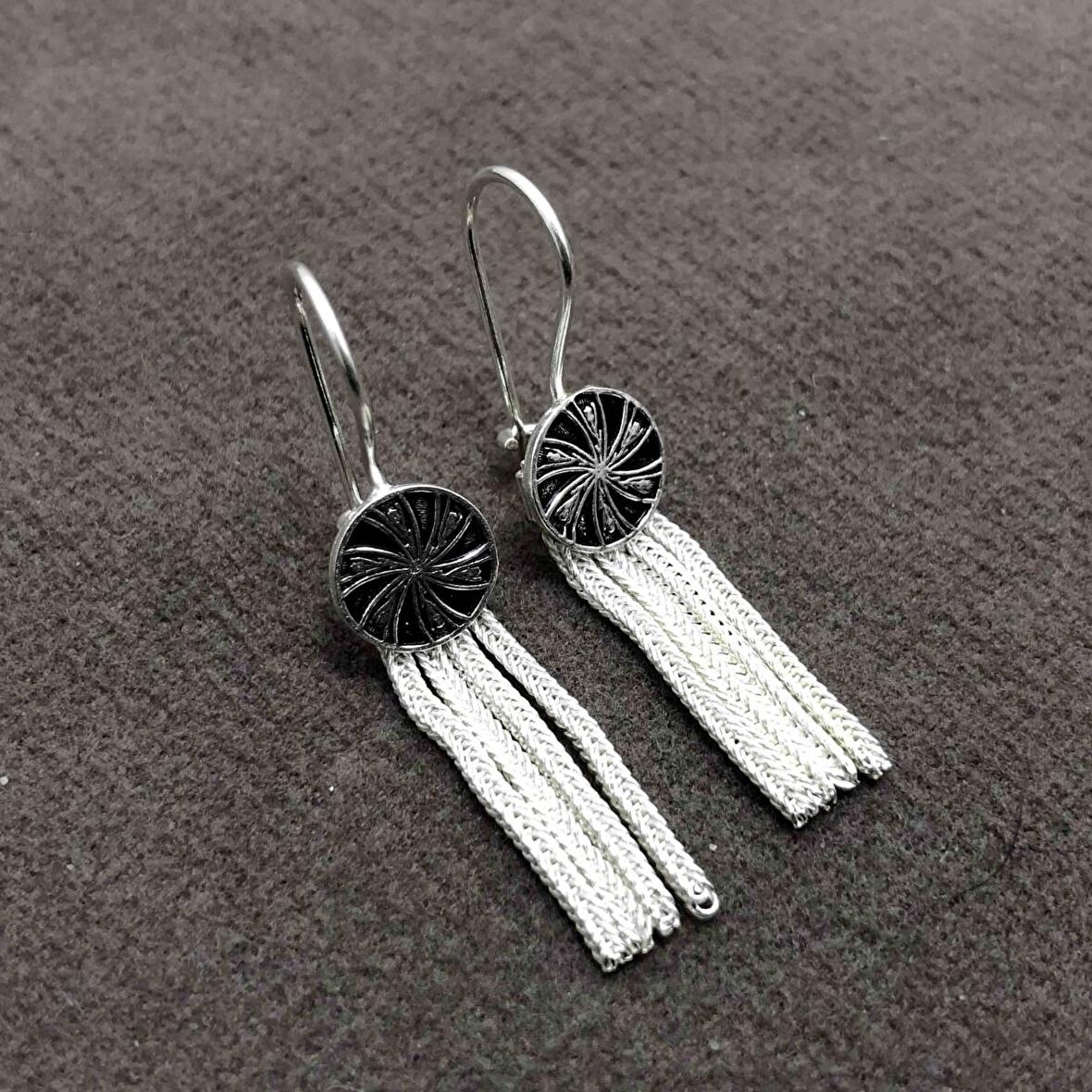 Püsküllü Mardin Hasırı Gümüş Kadın Küpe