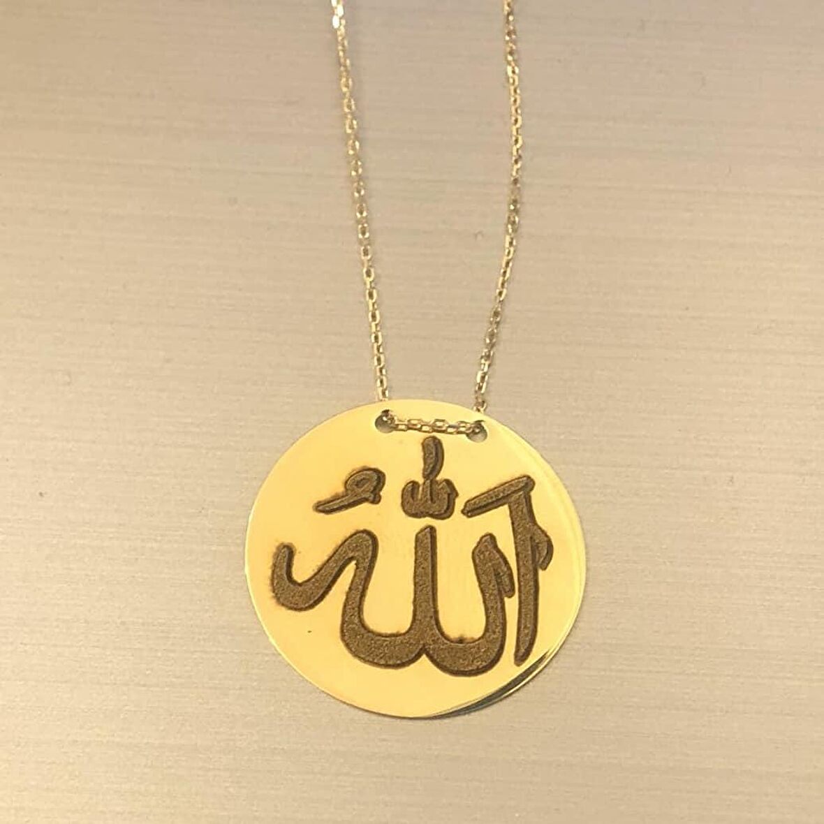 Allah Lafzı Yazılı Gümüş Bayan Kolye