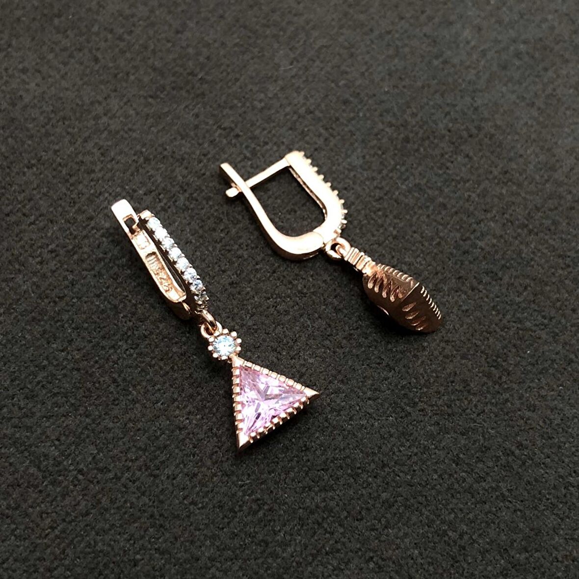 Pembe Zirkon Taşlı Rose Kaplama Gümüş Kadın Küpe