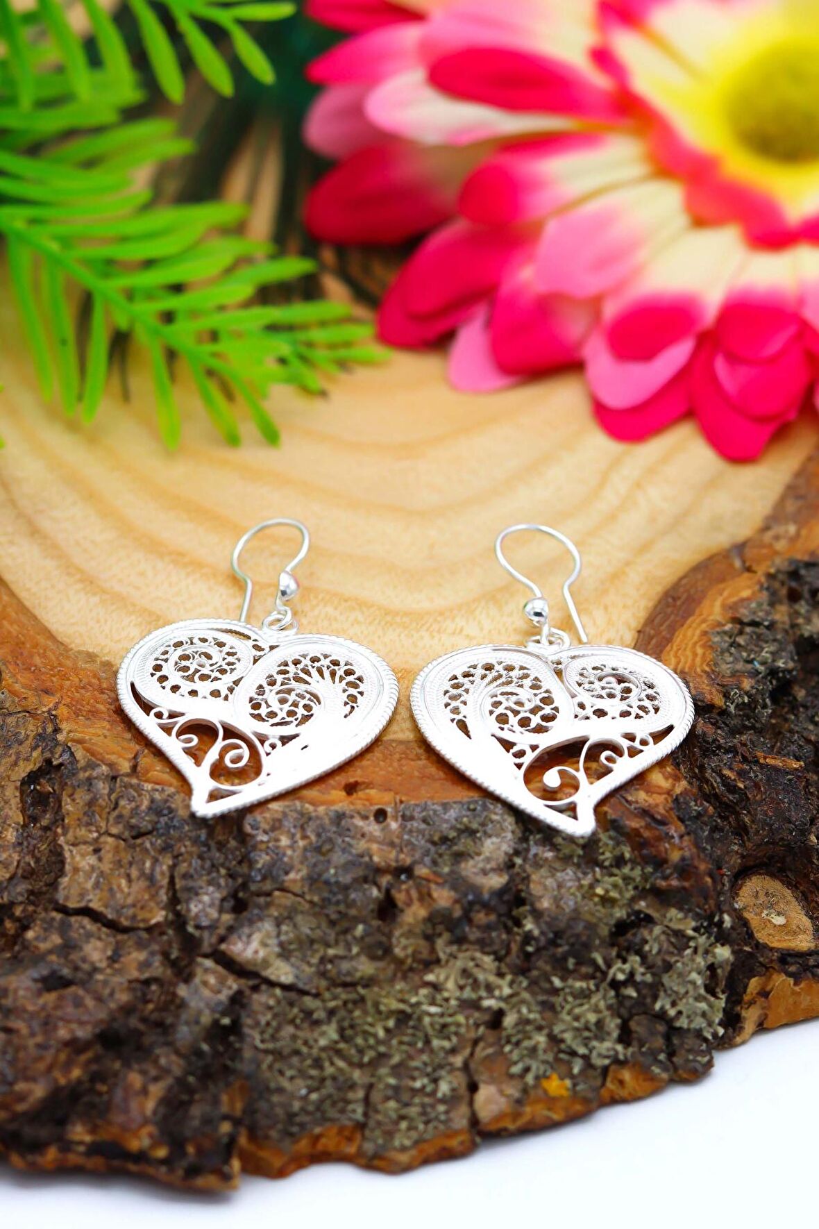 Kalp Tasarım Sallantılı Elişçiliği Telkari Gümüş Kadın Küpe