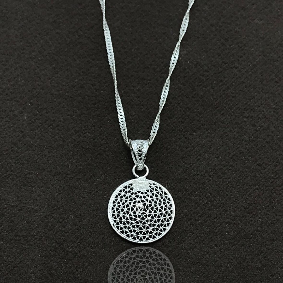 Yuvarlak Model El işçiliği Telkari Gümüş Kadın Kolye