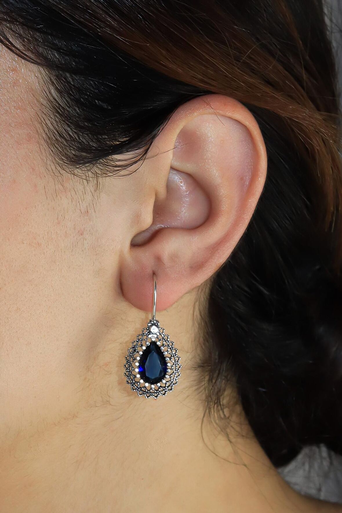 Safir Taşlı Damla Model Kadın Telkari Gümüş Küpe