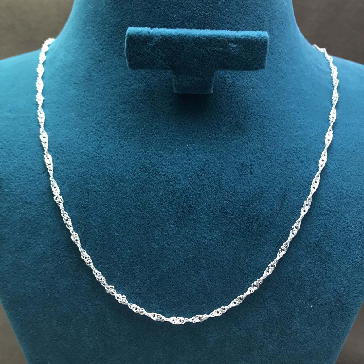 Singapur Model Kadın Gümüş Zincir
