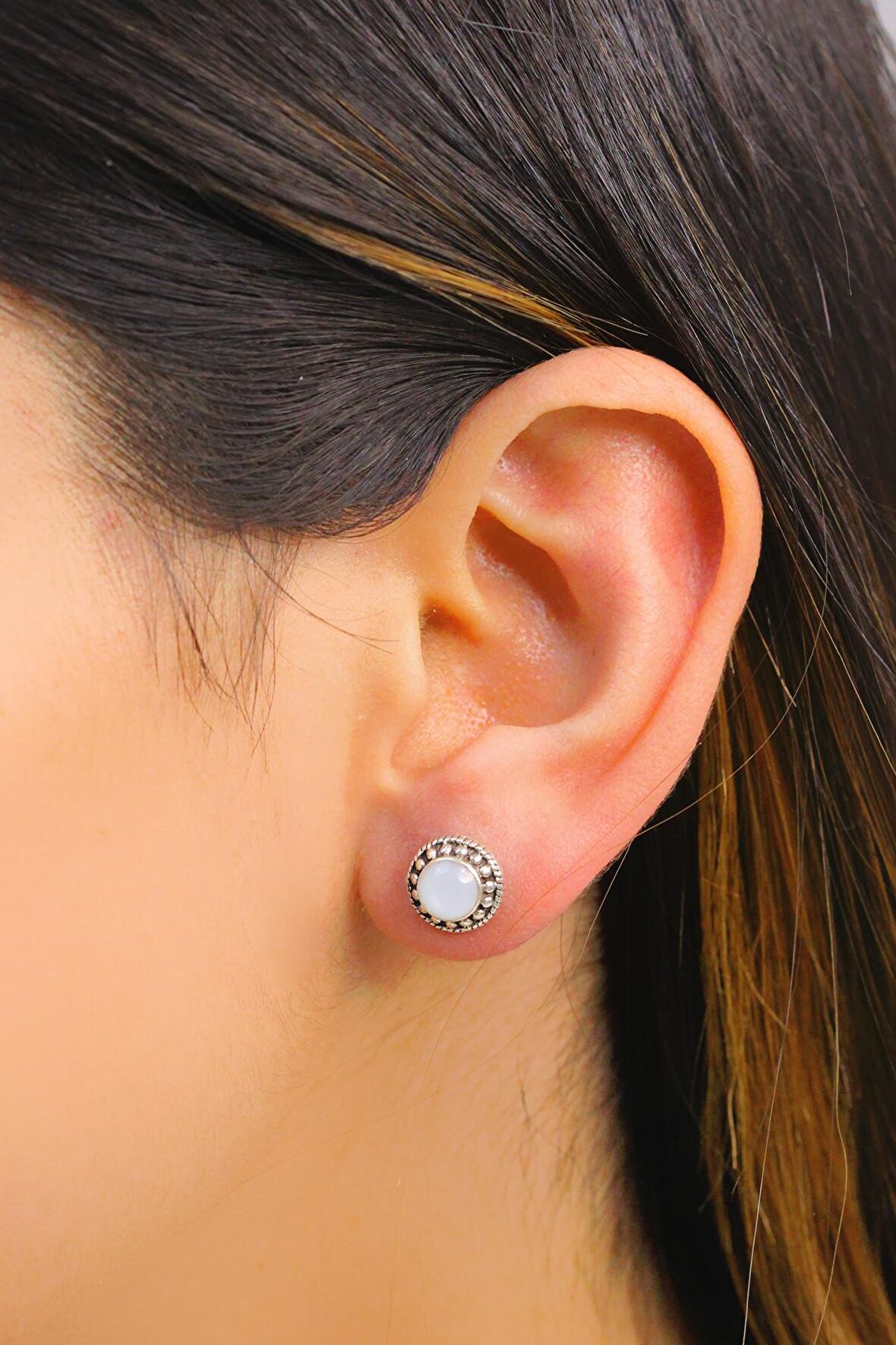 Sedef Taşlı Gümüş Kadın Küpe