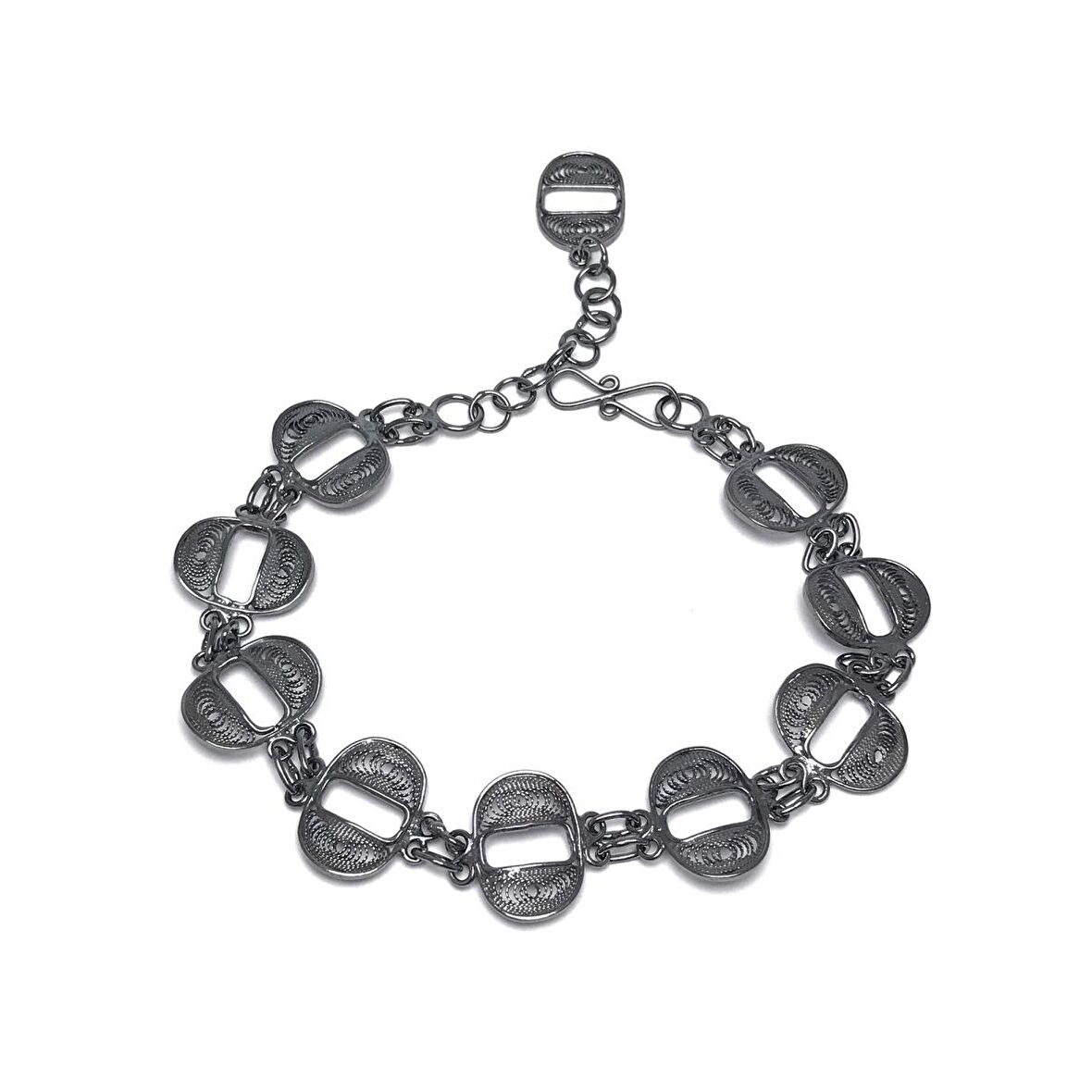 Delikli Model Oksitli Telkari Kadın Gümüş Bileklik