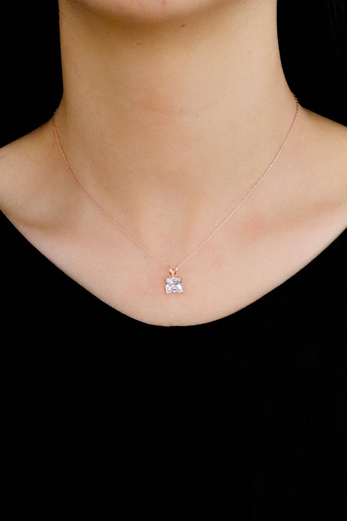 Baget Zirkon Tasarım Rose Hayalet Gümüş Kolye