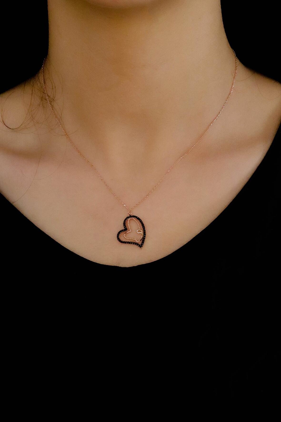 Kalpli Vav Tasarım Rose Hayalet Gümüş Kolye