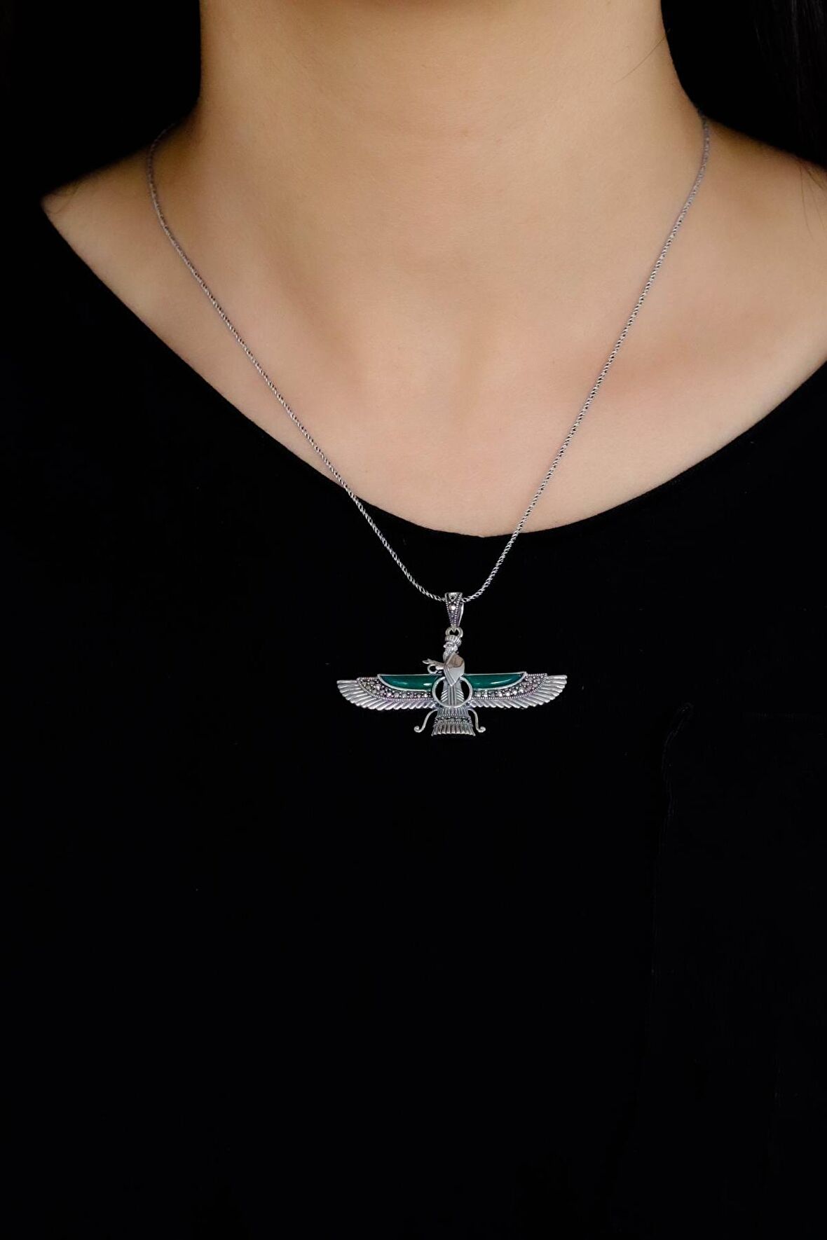 Akik ve Markazit Taşlı Küçük Boy Unisex Ahura Mazda Gümüş Kolye