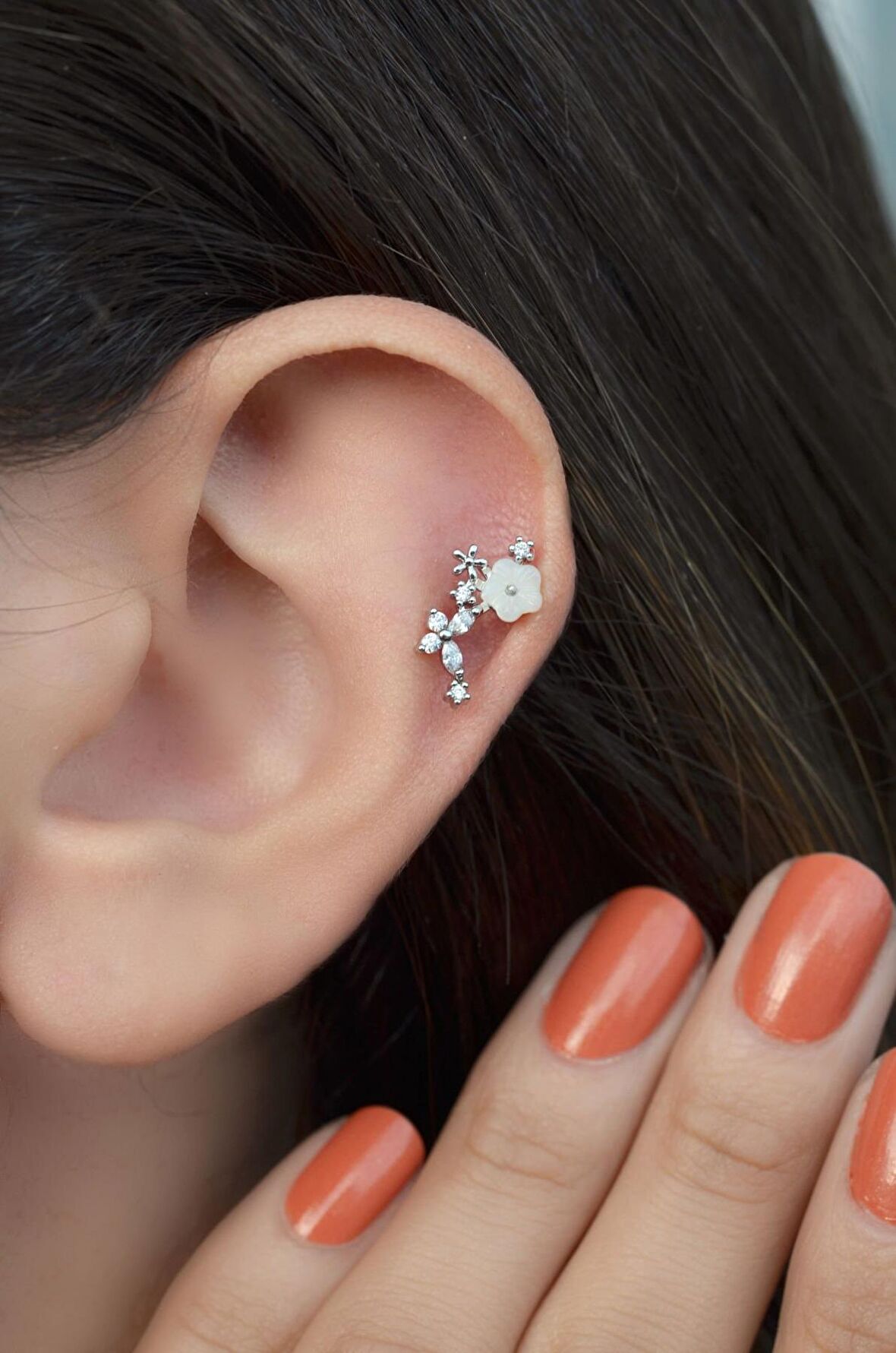 Manolya Çiçek Piercing Helix Kıkırdak Gümüş Renk