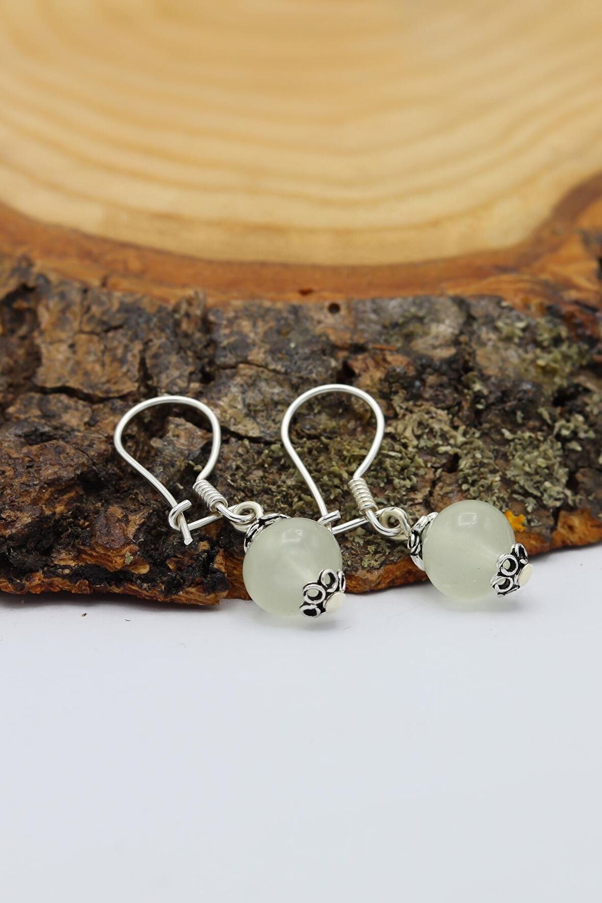 Fosforlu Kedigözü Taşlı El işçiliği Kadın Gümüş Küpe 201020351