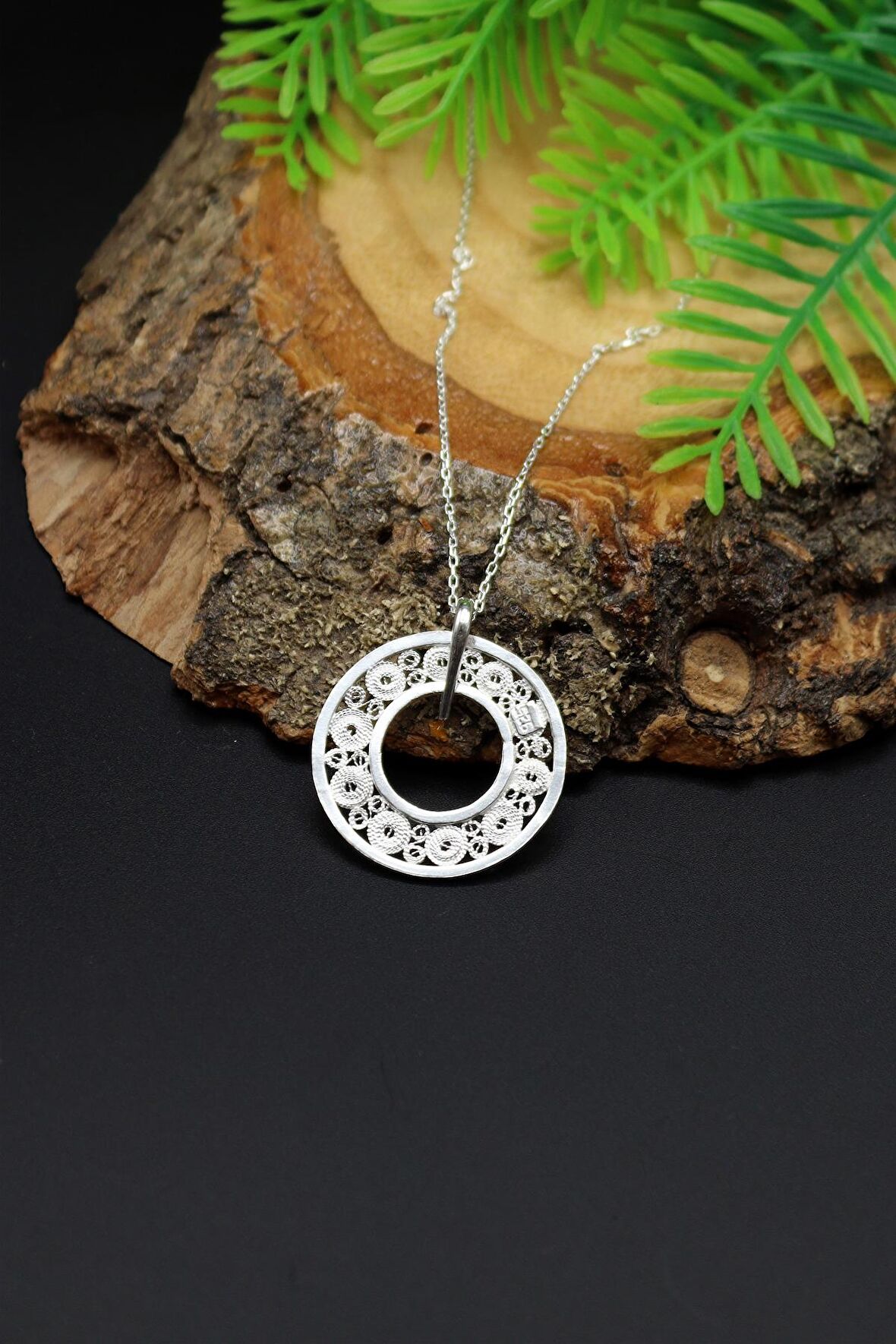 Desenli Halka Model Telkari 925 Ayar Gümüş Kolye 201023023