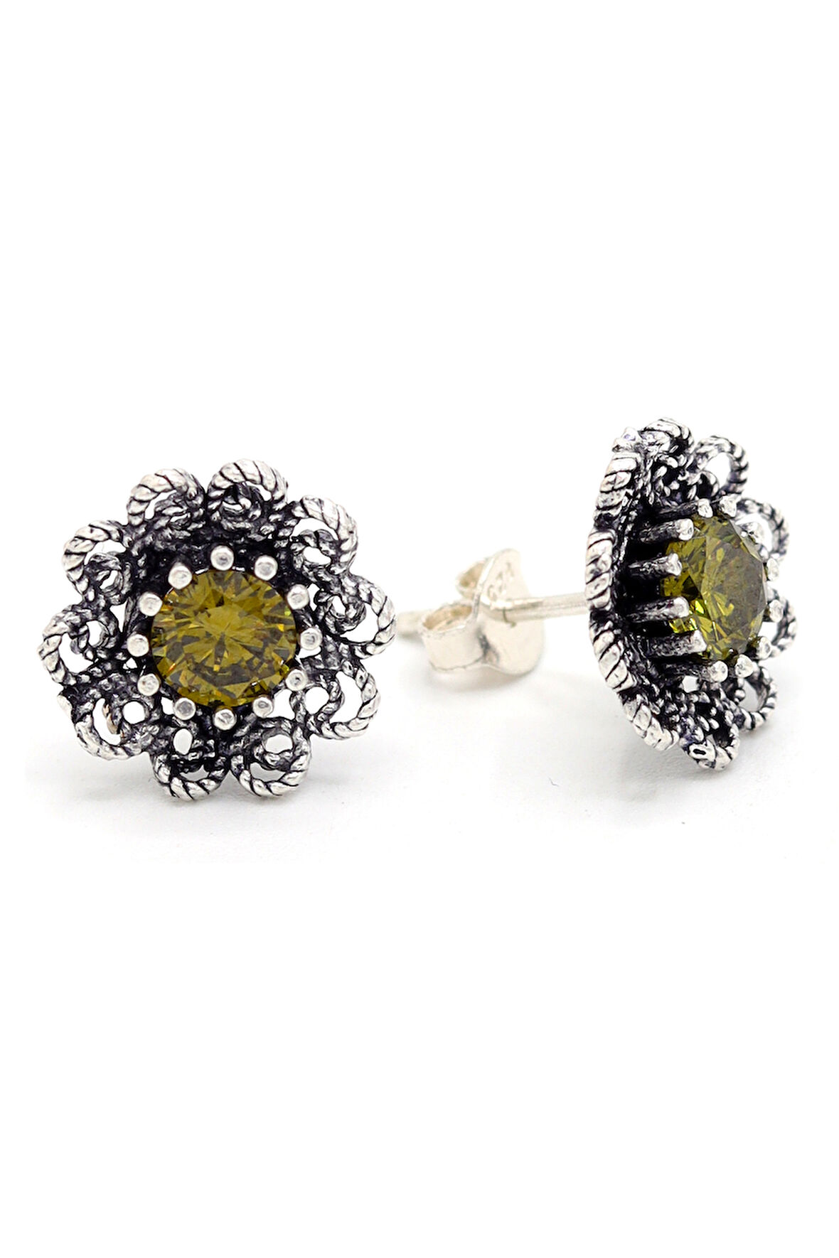 Zeberced (Peridot) Taşlı Papatya Model Oksitli Telkari Gümüş Kadın Küpe 201024197