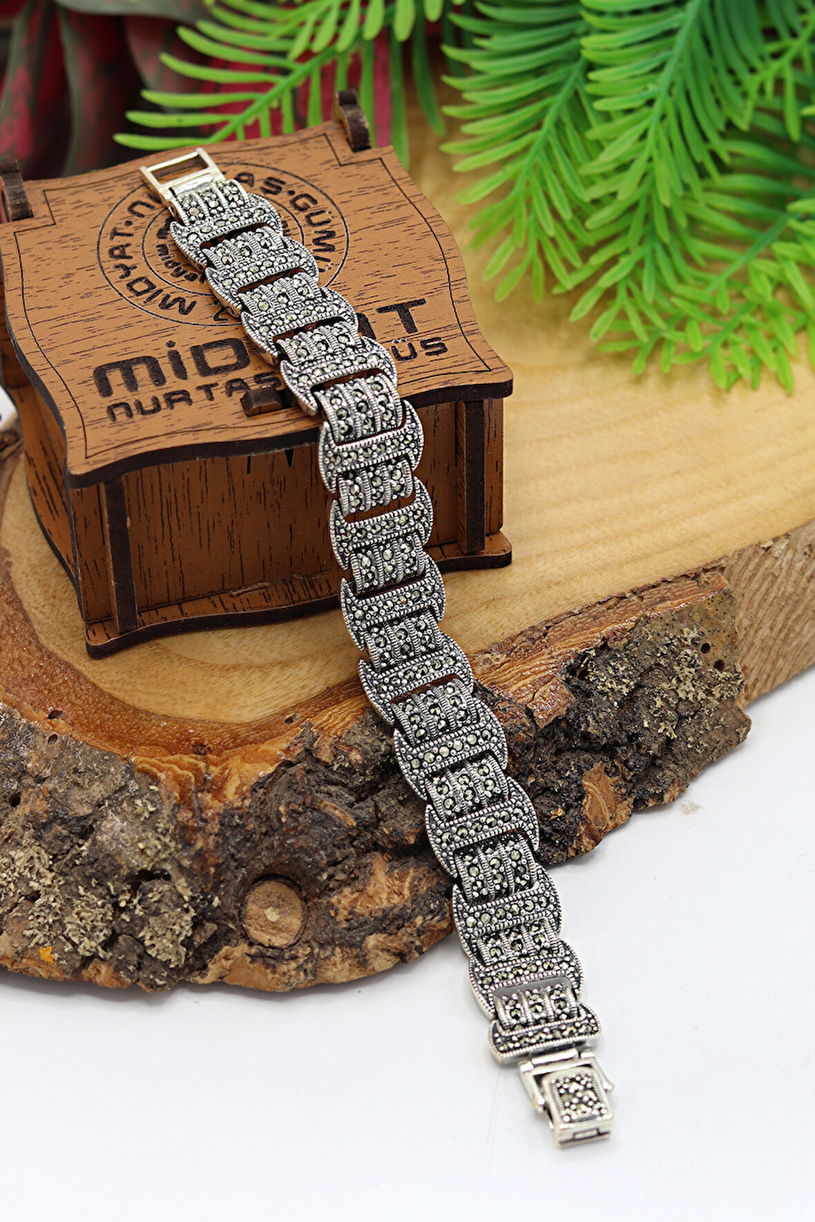 Prenses Model Markazit Taşlı Kadın Gümüş Bileklik 201024434