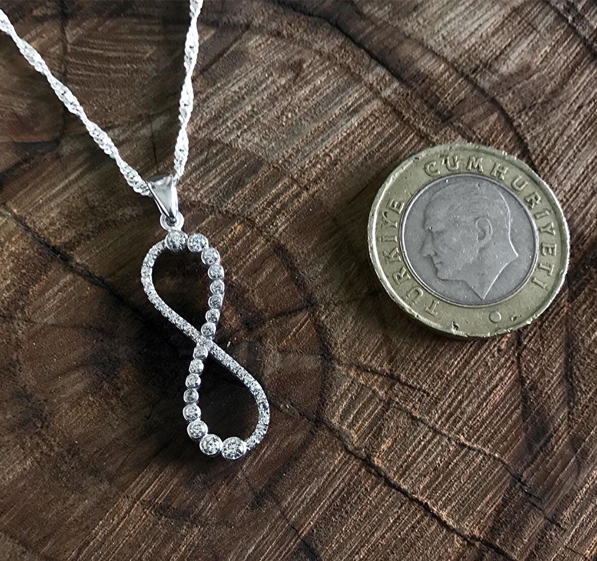 Sonsuzluk Model Zirkon Taşlı Gümüş Kadın Kolye