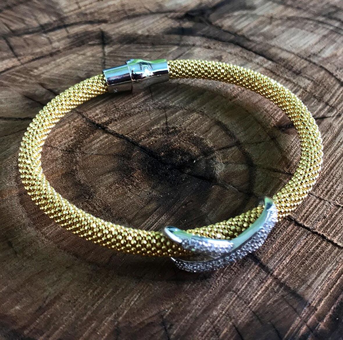 Zirkon Taşlı Sarı Renkli Mıknatıslı Gümüş Trend Kadın Bileklik