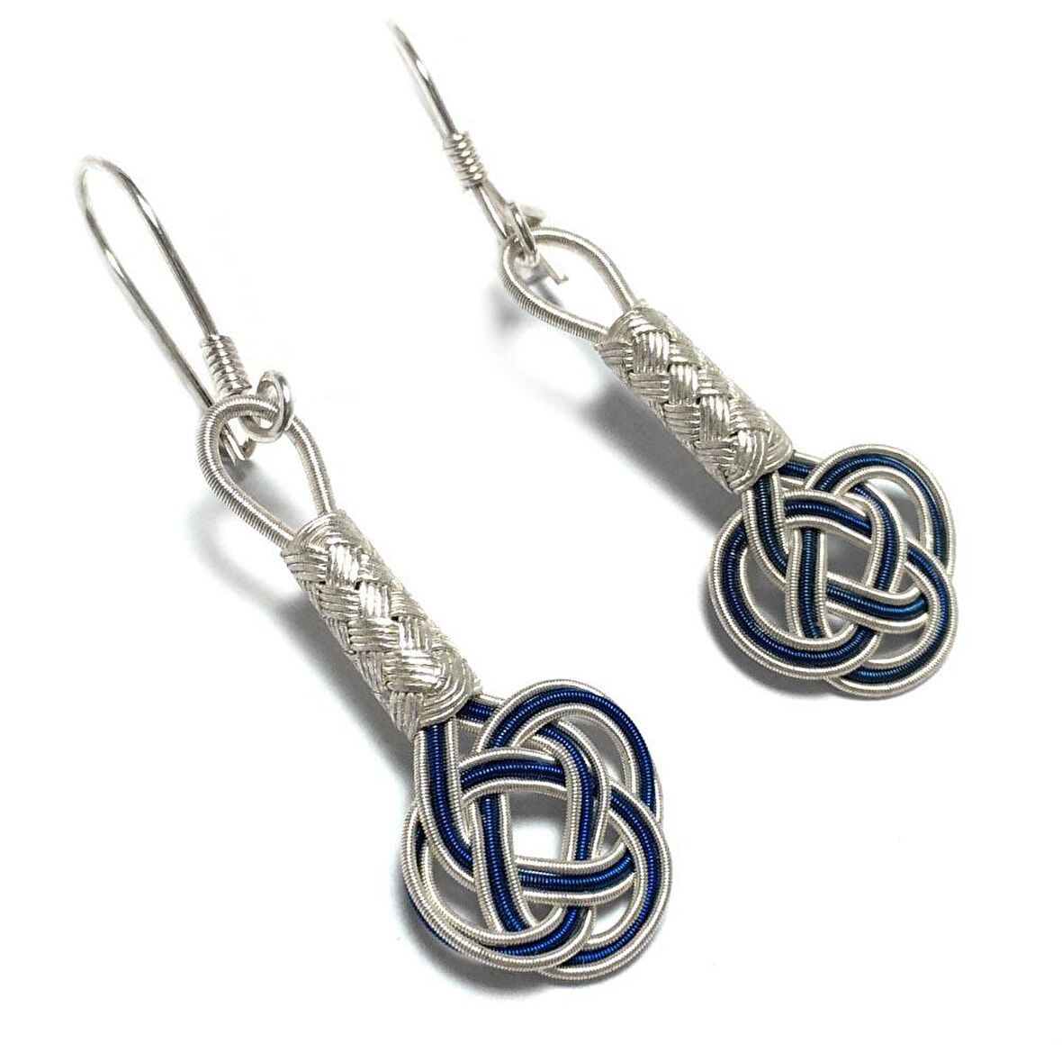 1000 Ayar El Örmesi Mavi Beyaz Kazaziye Gümüş Kadın Küpe