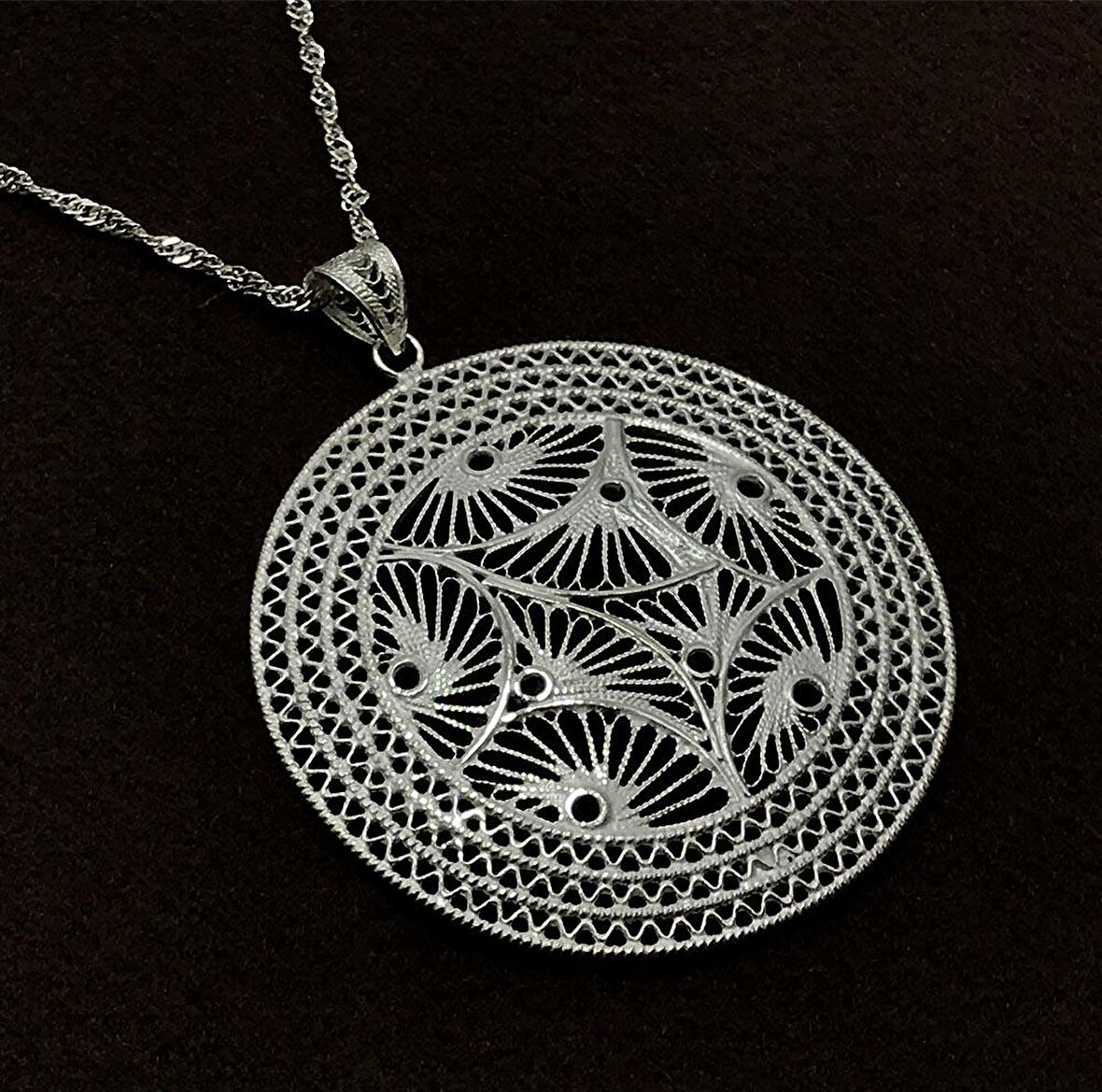 Yuvarlak Desen Model Gümüş Kadın Telkari Kolye