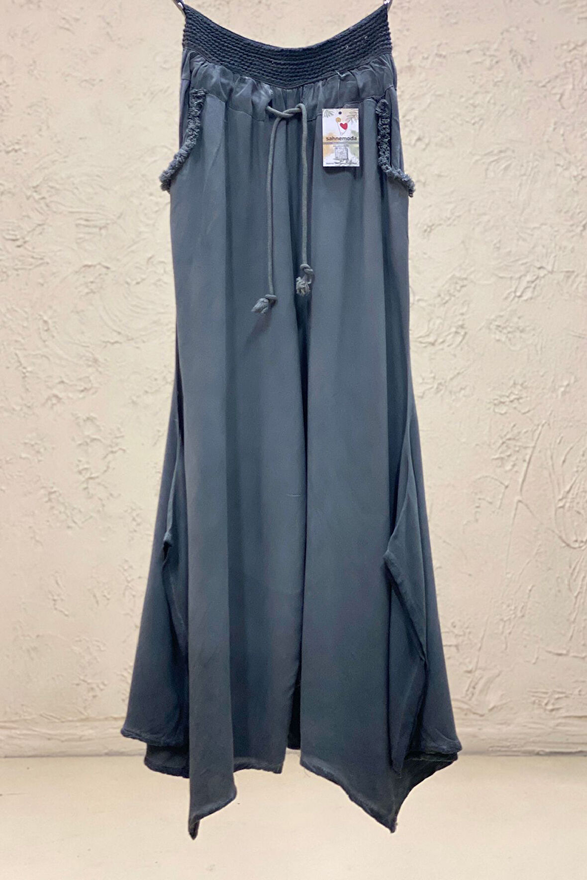 Bel Dantel Kopenaklı Cep Püsküllü Bol Paça Vual Pantolon