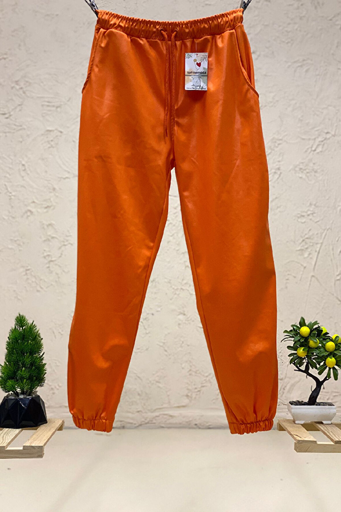 Paça Ve Bel Lastikli Saten Pantolon