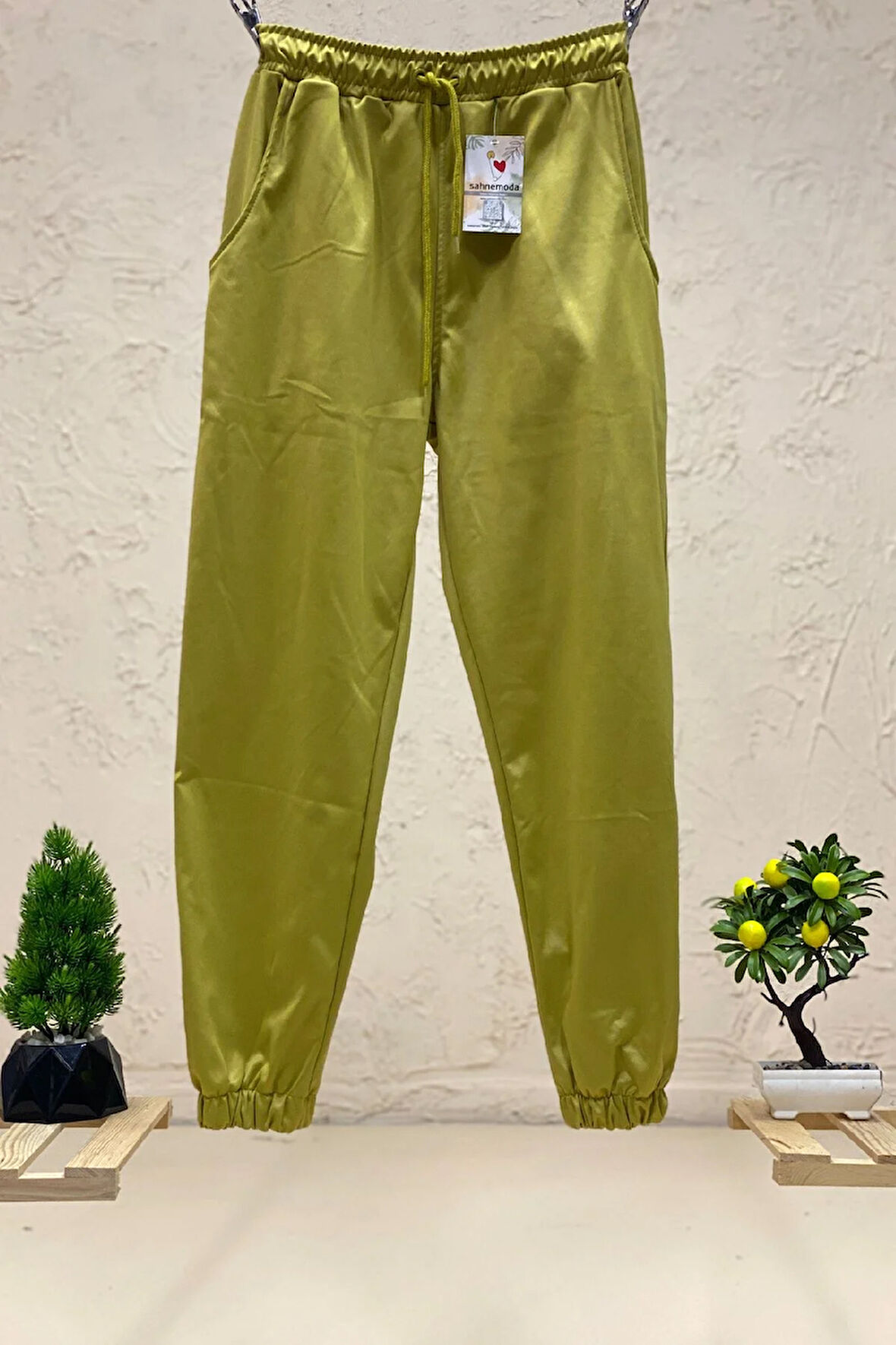 Paça Ve Bel Lastikli Saten Pantolon