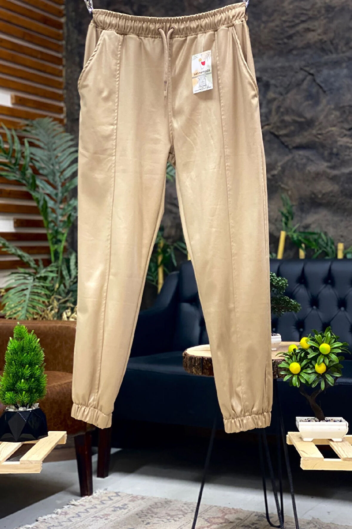 Ön Çimalı Paça Bel Lastikli Saten Pantolon