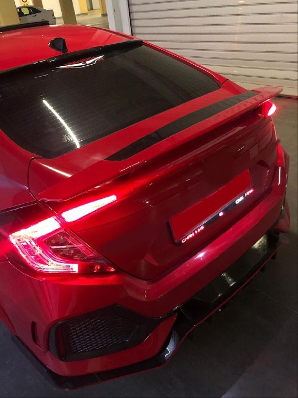 CIVIC FC5 2016-2020 IÇIN UYUMLU SPOILER SI MODEL REFLEKTORLU (KIRLANGIC) (BOYASIZ)