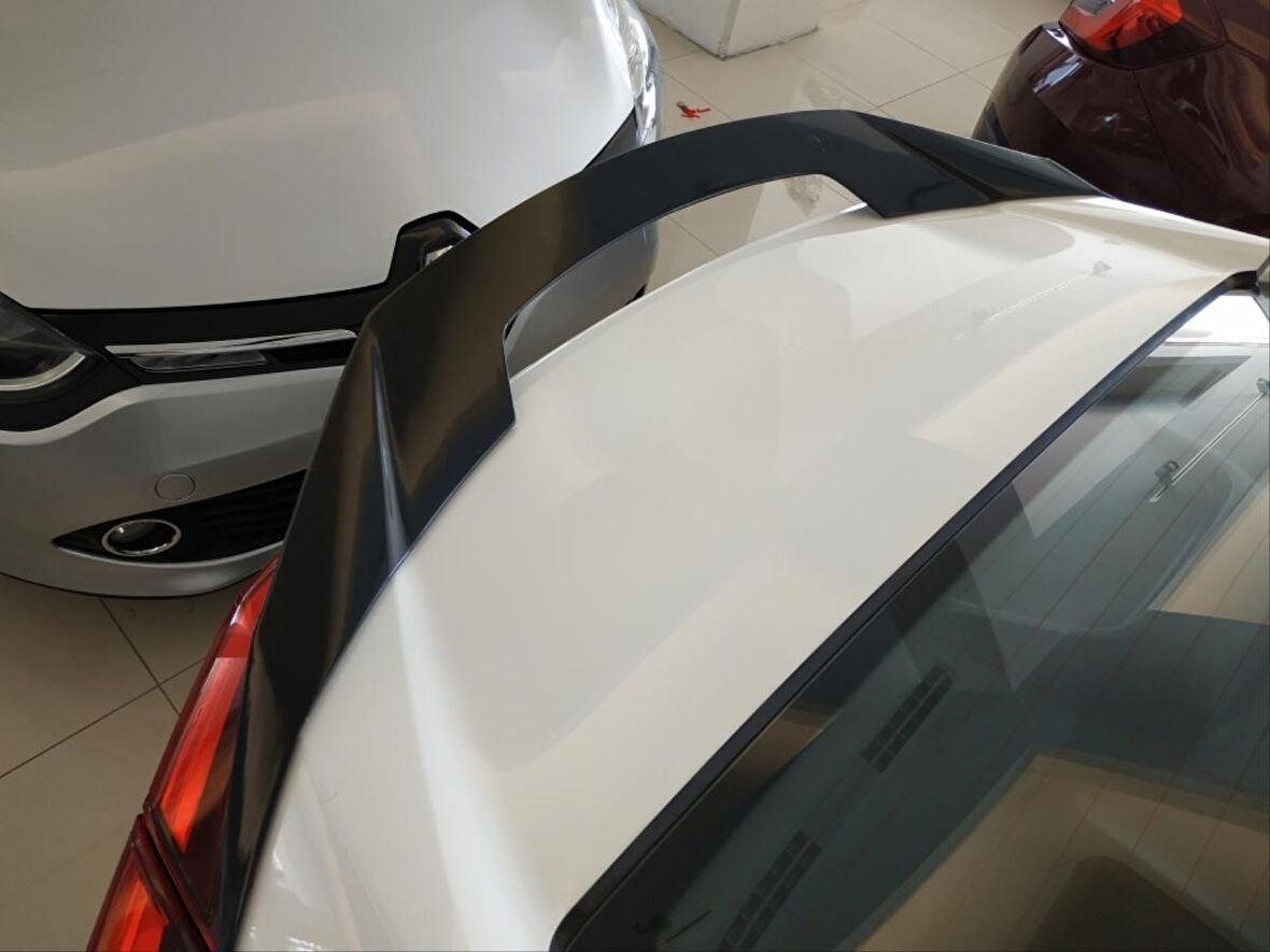 CIVIC FC5 IÇIN UYUMLU V STYLE SPOILER - PIANO BLACK