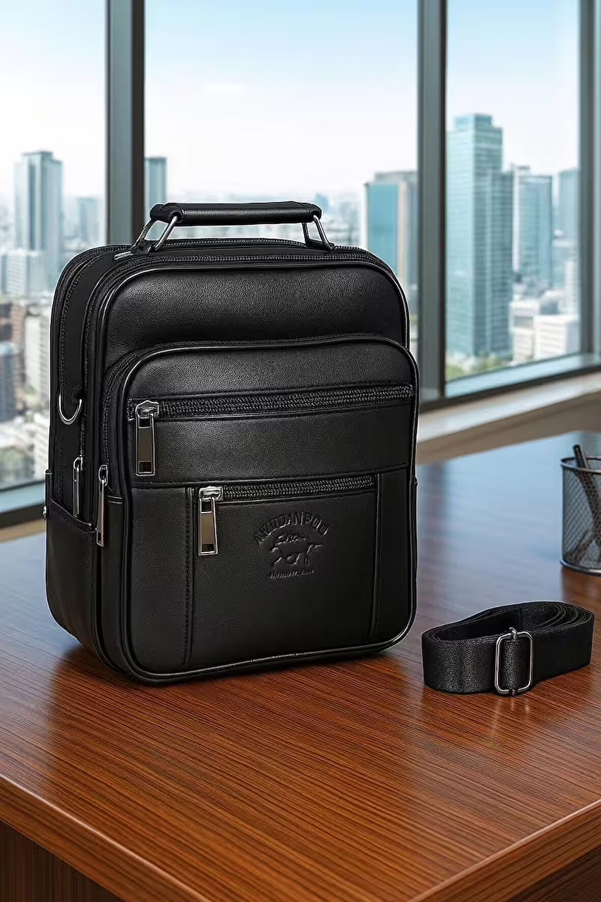 NEWİSH POLO HAKİKİ DERİ POSTACI KASALI EL OMUZ ÇANTASI ORTABOY-SİYAH