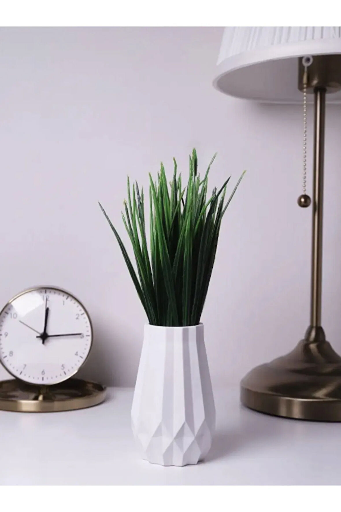 Minimalist Geometrik Vazo – Modern ve Şık Dekorasyon Ürünü