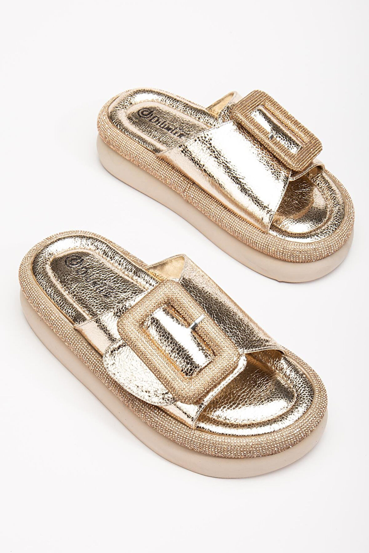 Kadın Taşlı Dolgu Topuk Terlik Gold Taban Taş Detaylı