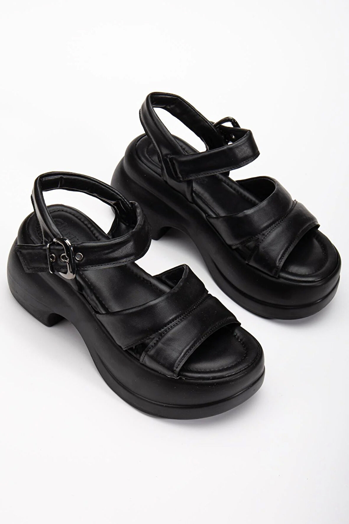 Kadın Dolgu Topuk Sandalet Siyah 2 Kalın Bantlı cilt
