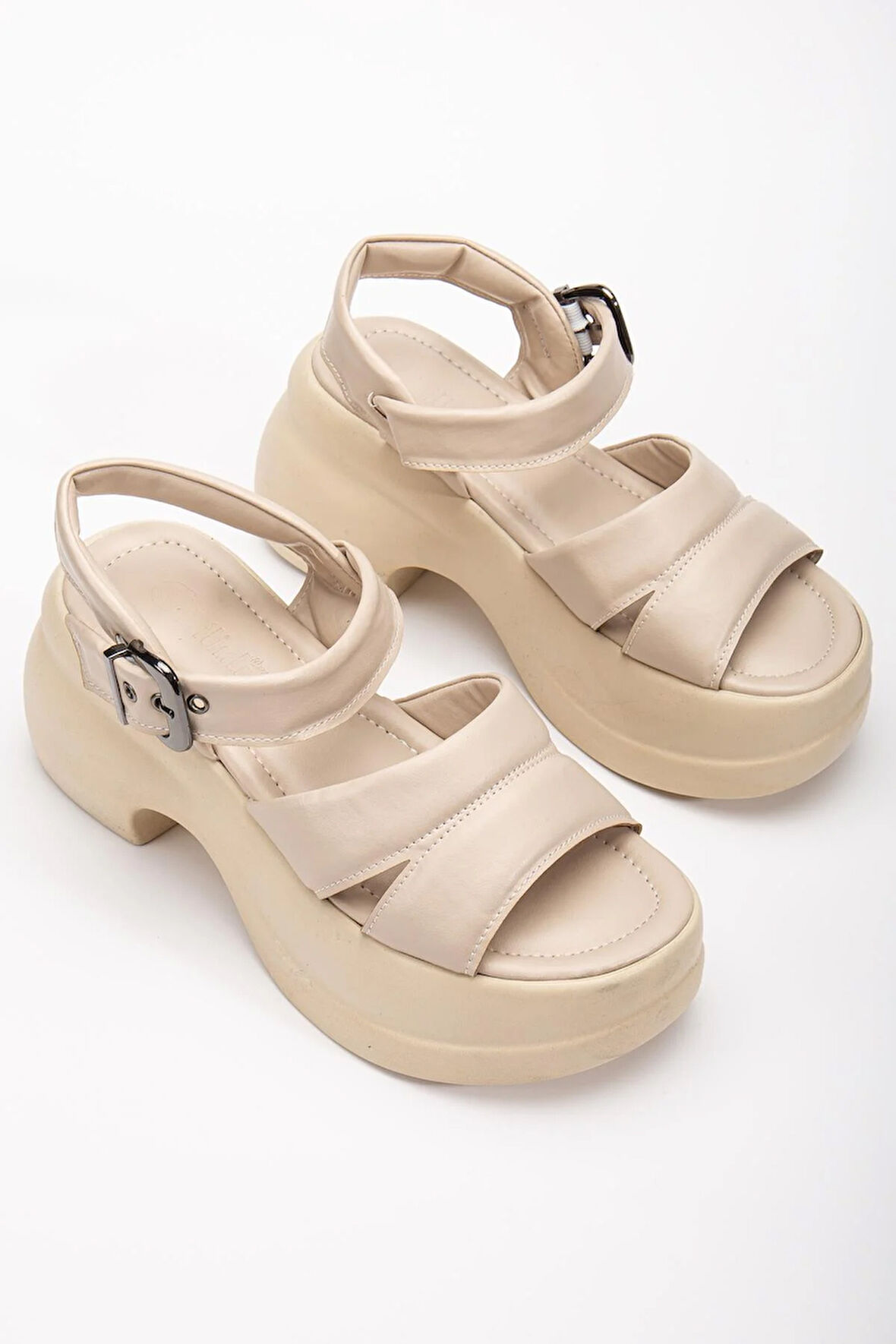 Kadın Dolgu Topuk Sandalet Bej 2 Kalın Bantlı cilt