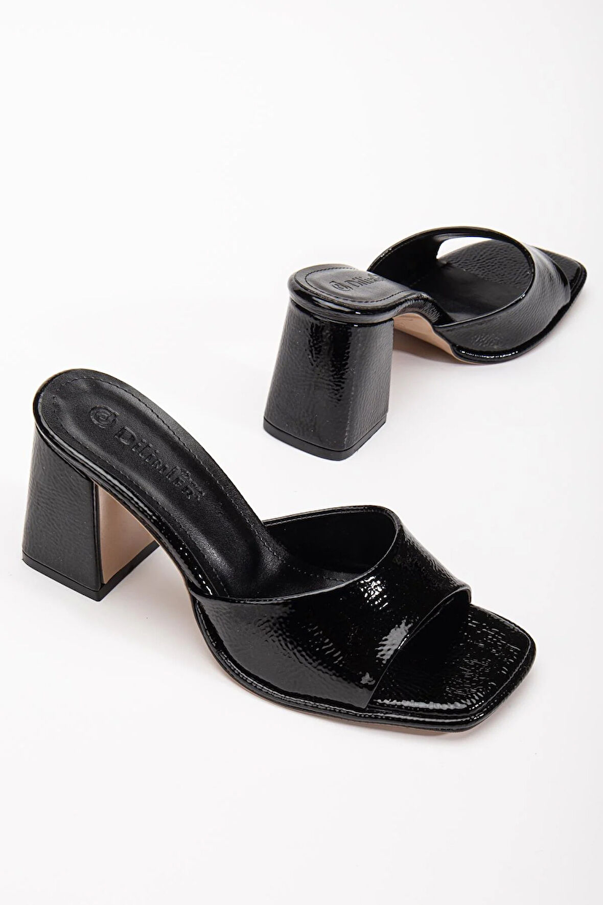 Büyük Beden Kadın Topuklu Terlik Sİyah Rugan İnce Bantlı