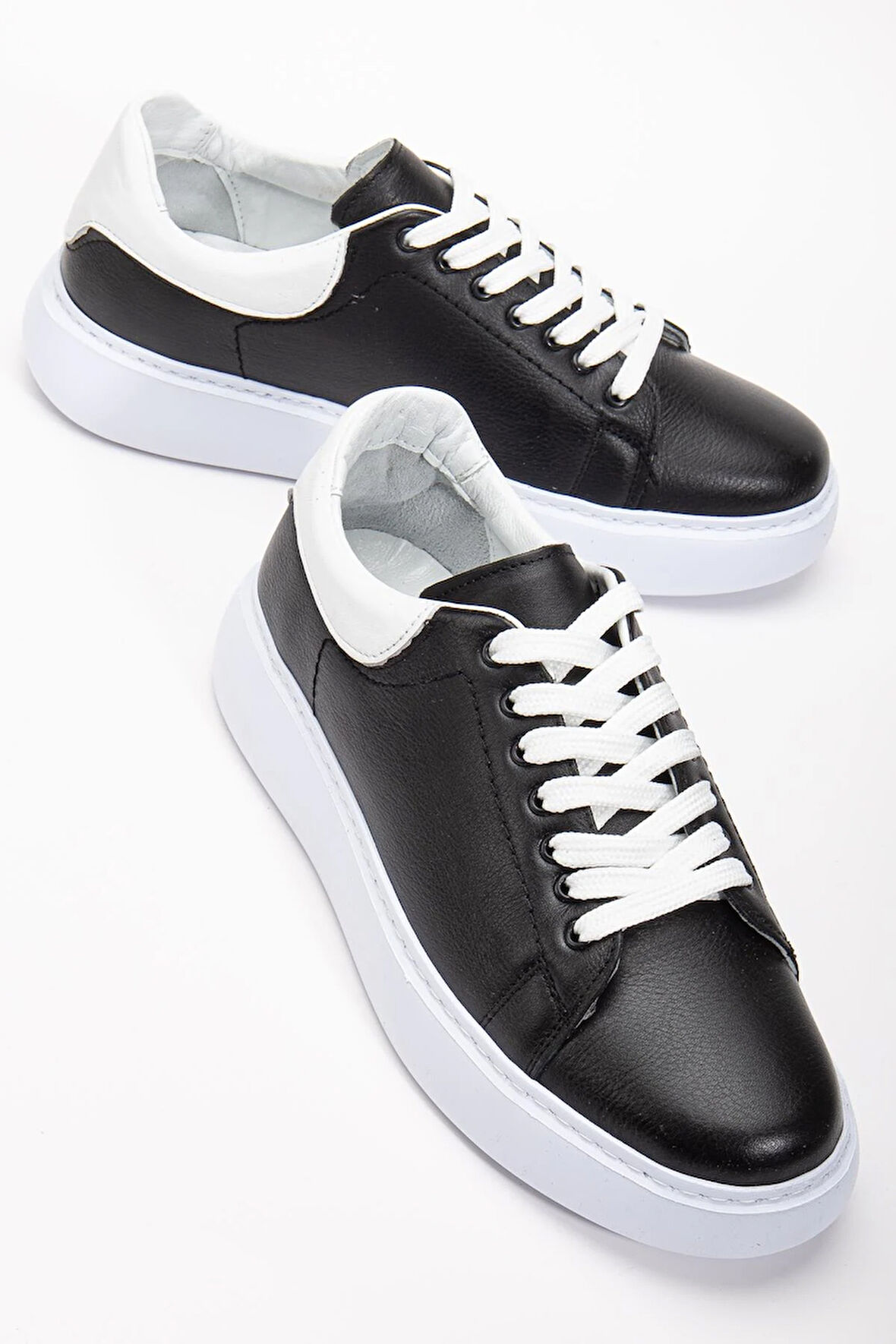 Hakiki Deri Erkek Günlük Ayakkabı Siyah Kalın Taban Bağcıklı