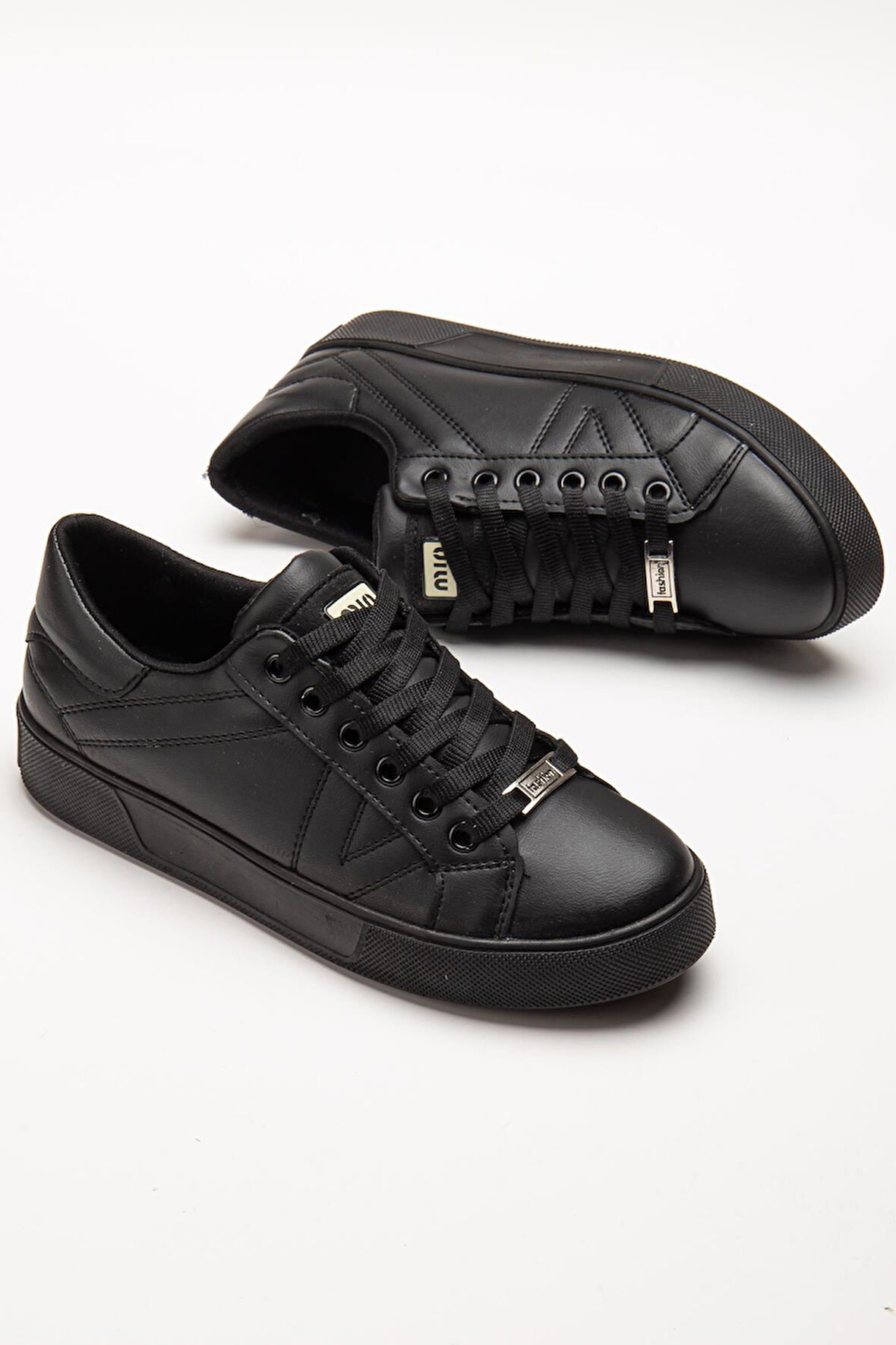 Kadın Casual Spor Ayakkabı Siyah İnce Taban Bağcıklı